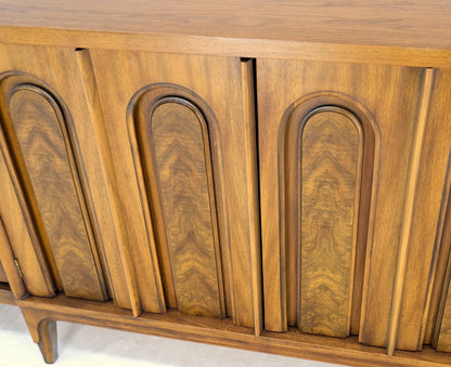 American Walnut Mid-Century Modern Double Doors 9 Drawers Dresser Credenza MINT!