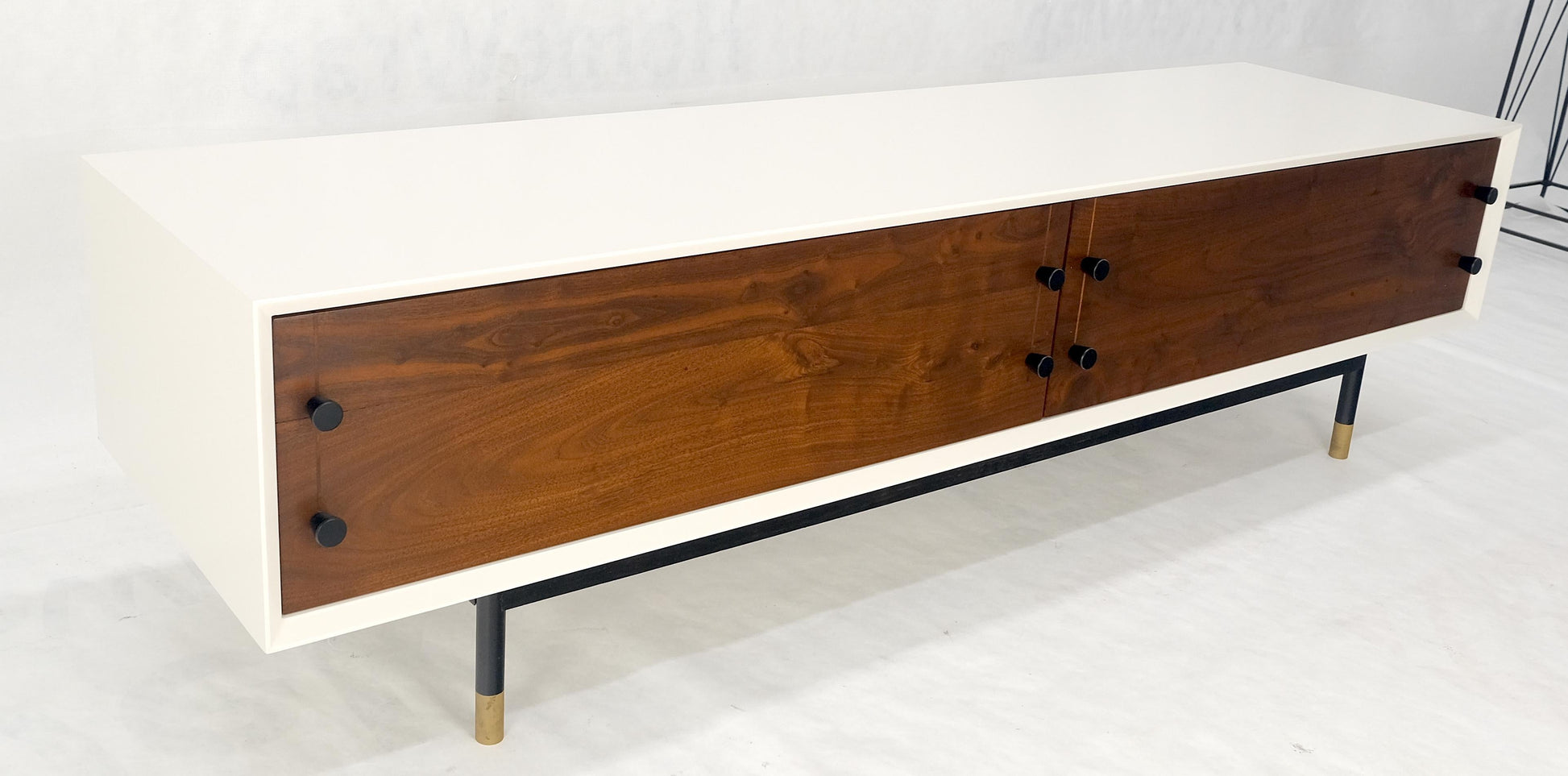 EstablishedLines Low Profile White Lacquer Oiled Walnut Drawers TV Stand Credenza Console MINT!