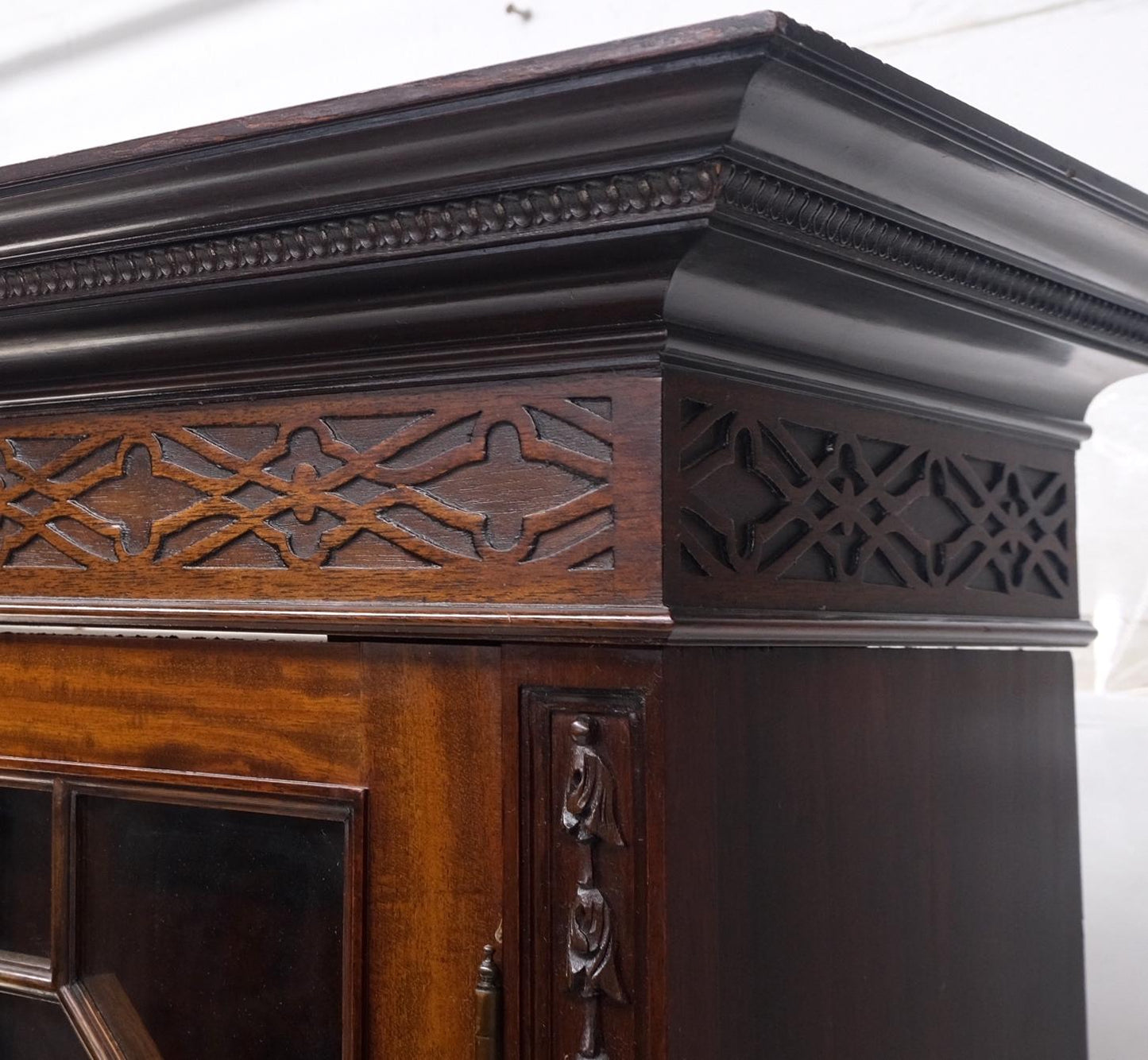 EstablishedLines Antique Mahogany Carved Rope Edge Two Part Cupboard Cabinet Server Vitrine MINT