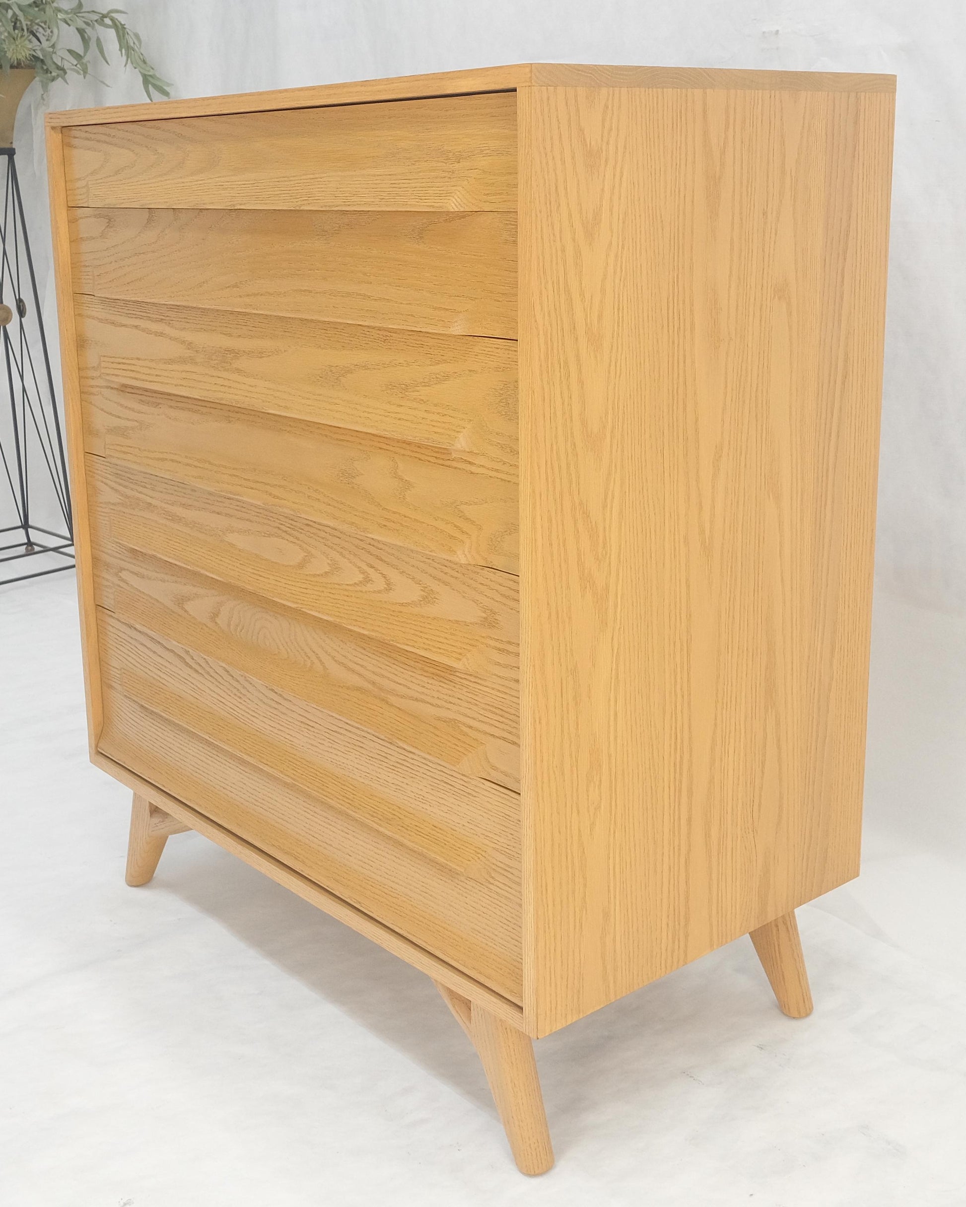 EstablishedLines Solid Oak Cerused High Boy Chest of 5 Drawers Dresser Sculptural Legs MINT!
