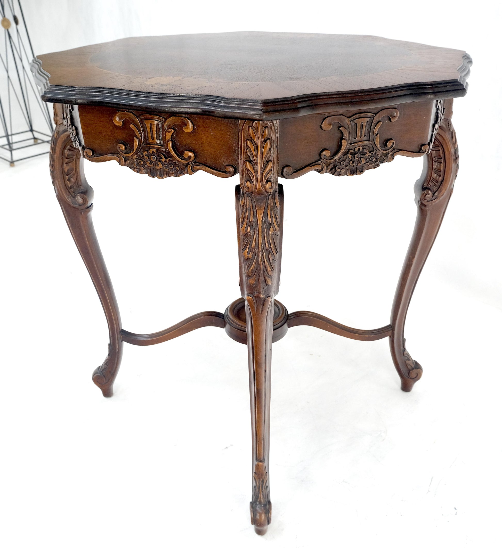 EstablishedLines Fine Carved Octagon Shape Inlayed Walnut Top Side End Lamp Table Stand MINT