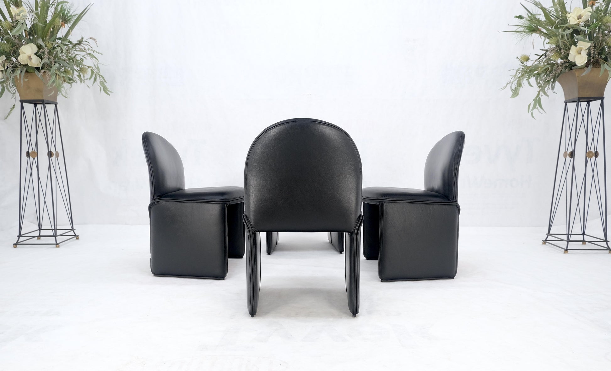 EstablishedLines Set 4 Italian Mid Century Modern Black Leather Dining Chairs Bellini Style MINT!