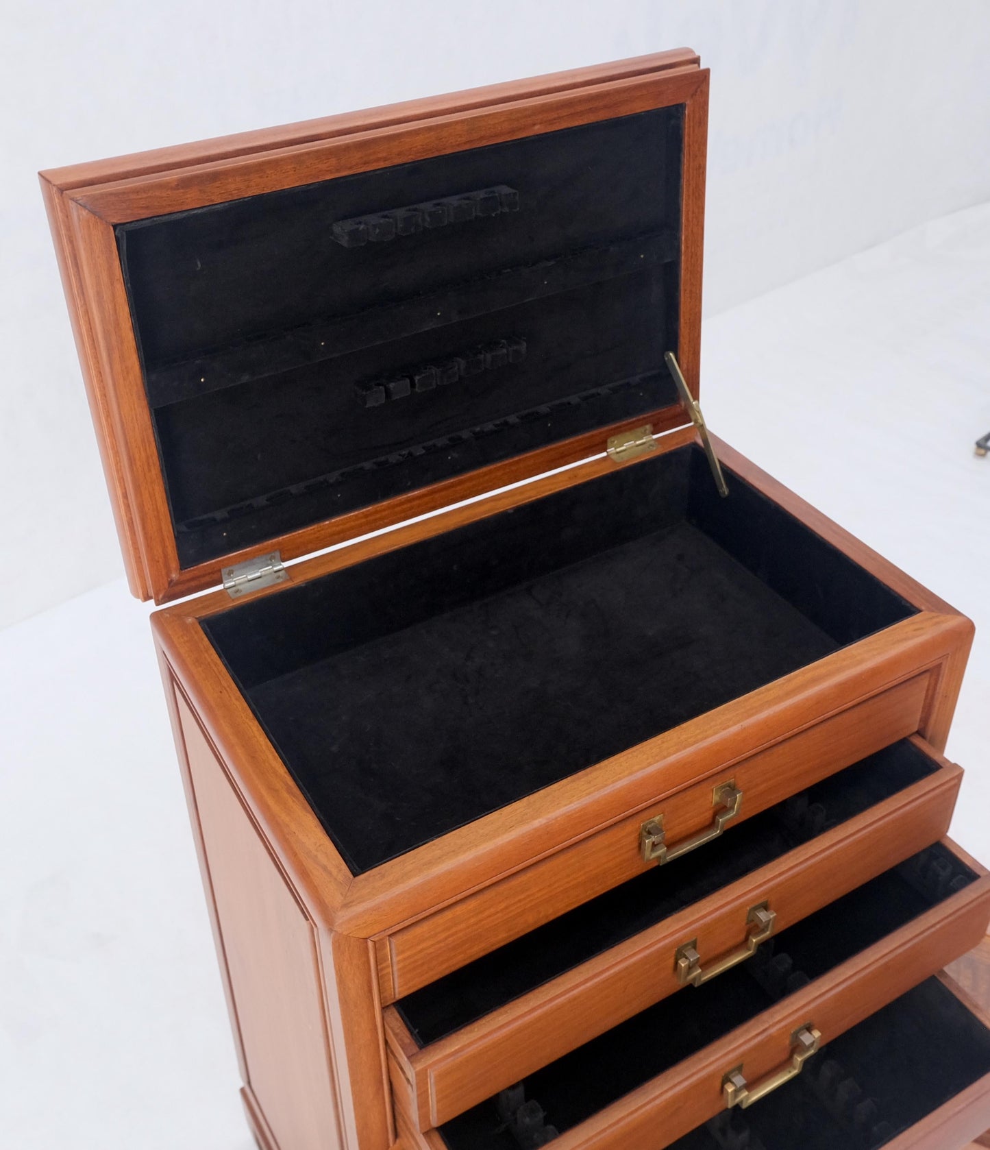 EstablishedLines Solid Teak Brass Bracket Shape Heavy Drop Pulls Lift Top Two Doors Silver Chest