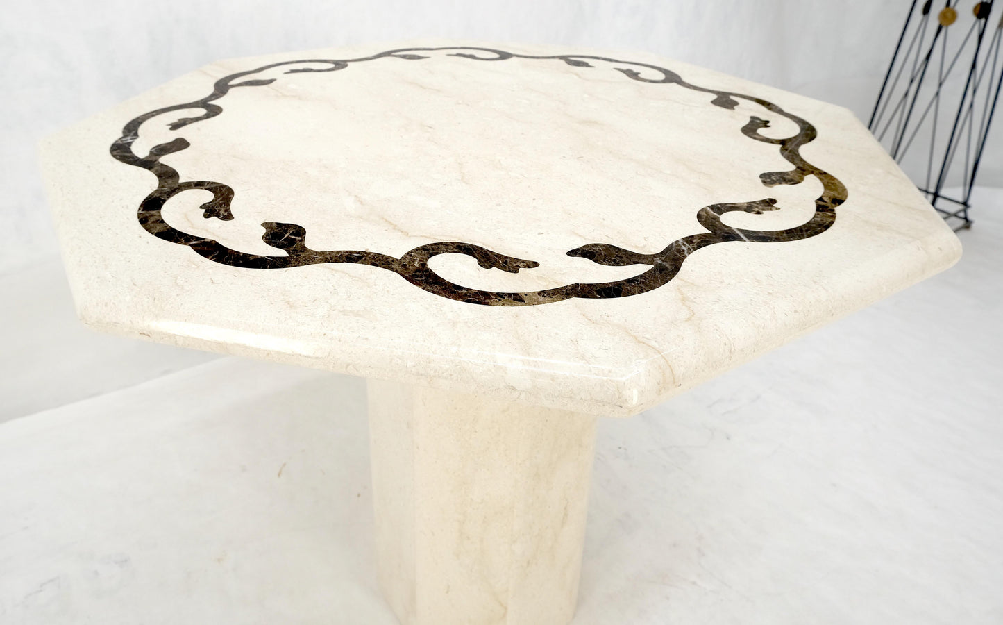EstablishedLines Single Pedestal Solid Italian Marble Inlayed Top Dining Center Game Table MINT
