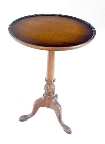 EstablishedLines Antique c1920s Carved Mahogany Tripod Base Round Pie Crust Edge Lamp Side Table