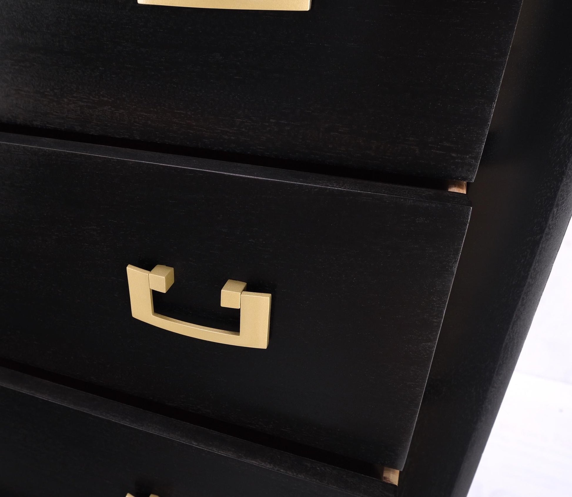 EstablishedLines Ebonized Black Lacquer Mahogany Tall 5 Drawers Dresser Gold Bracket Pulls MNT