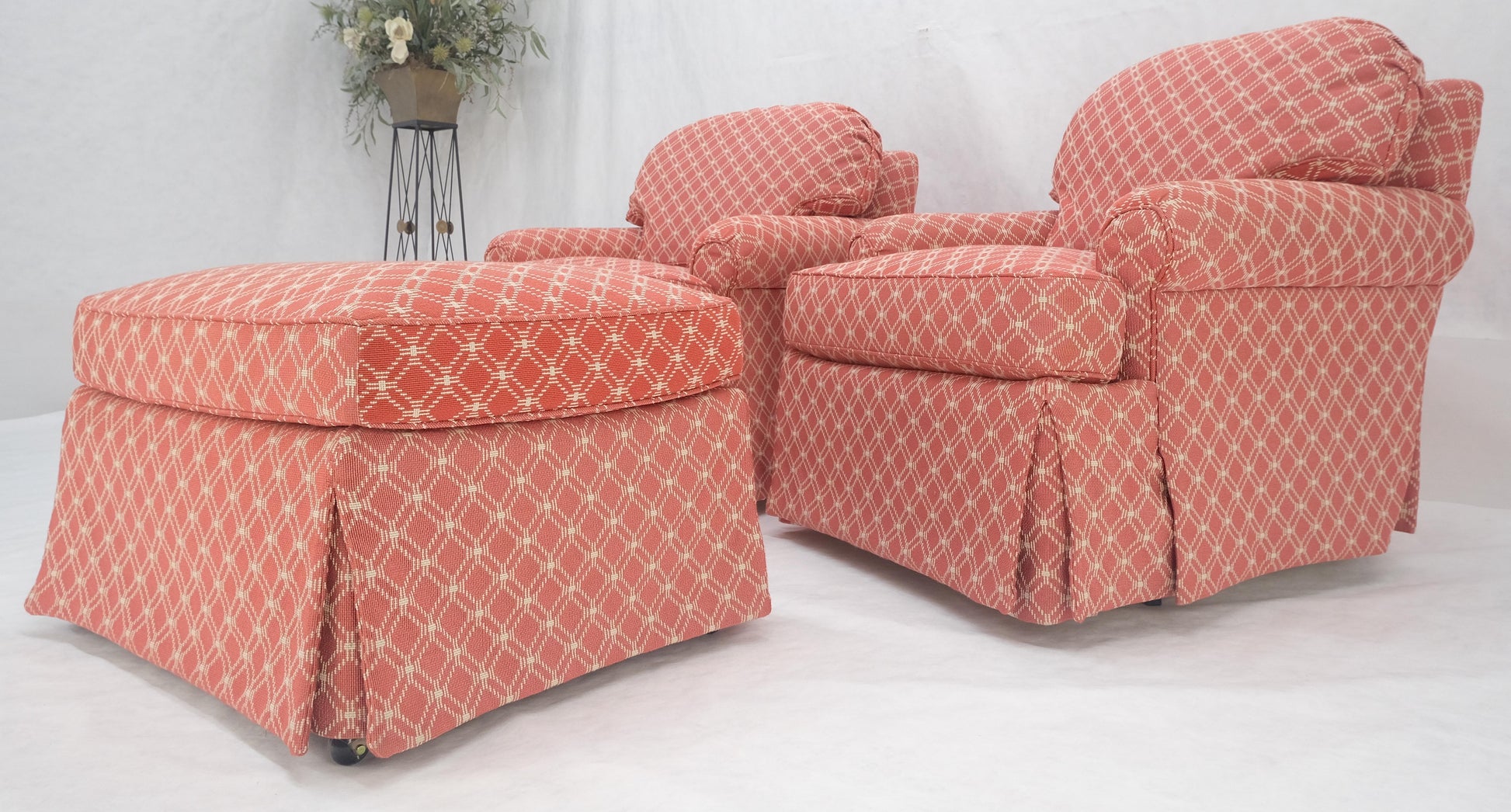 EstablishedLines Pair of Large Red & White Upholstery Club Lounge Chairs & Matching Ottoman MINT