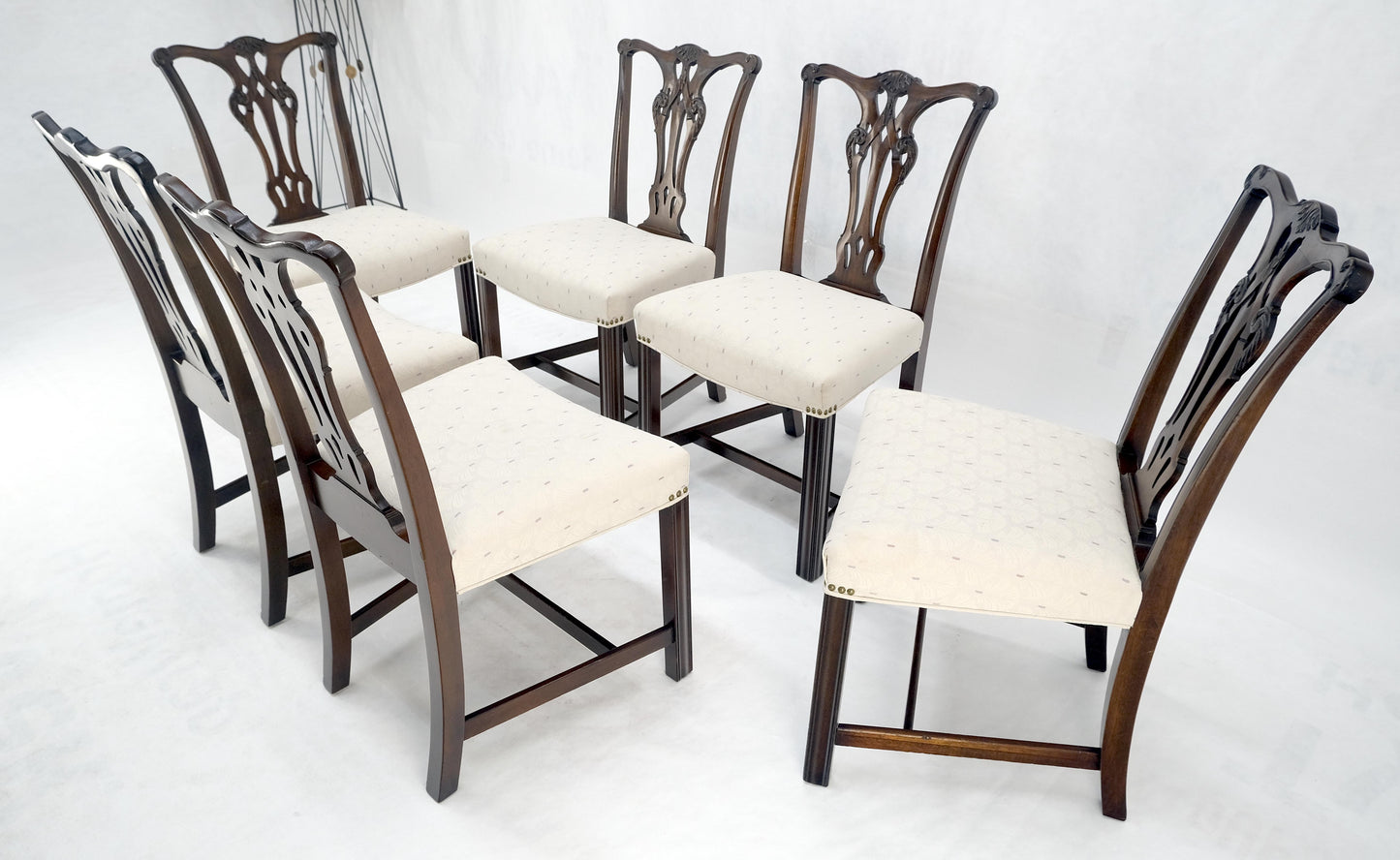 EstablishedLines Set of 6 c1940s Mahogany Fine Carved Chippendale Style Chairs Clean!