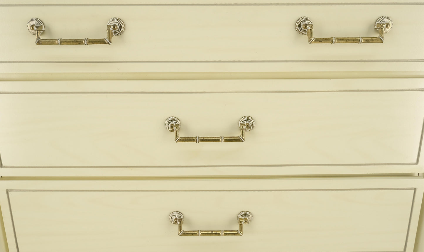 EstablishedLines Faux Bamboo Beige White Lacquer 4 Drawers Bachelor Chest Dresser MINT!