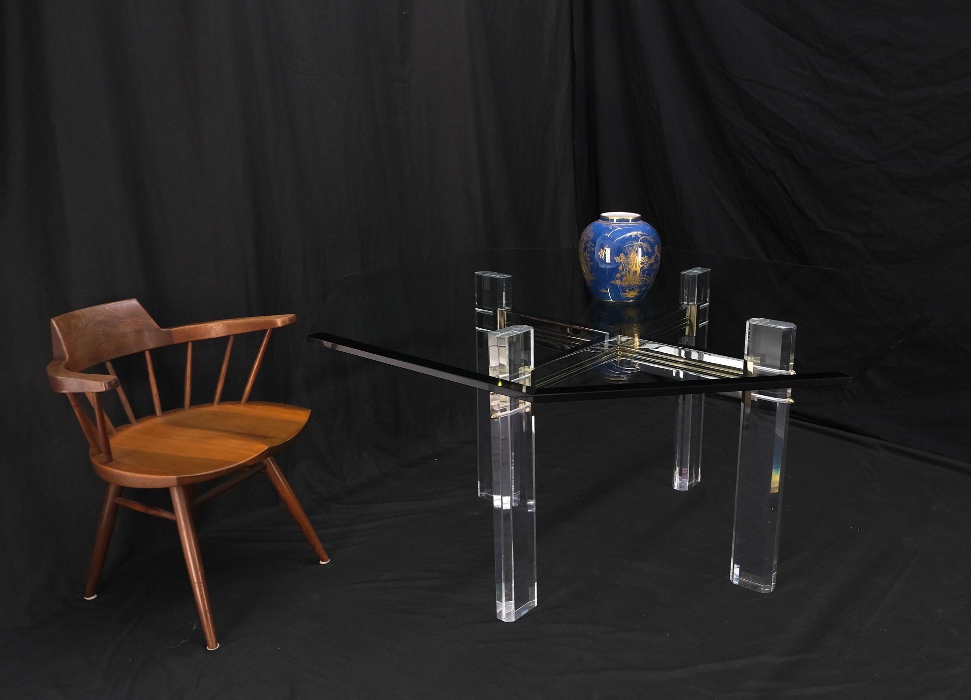 EstablishedLines Glass Top Octagonal Shape Lucite Base Dining Conference Table Mint!