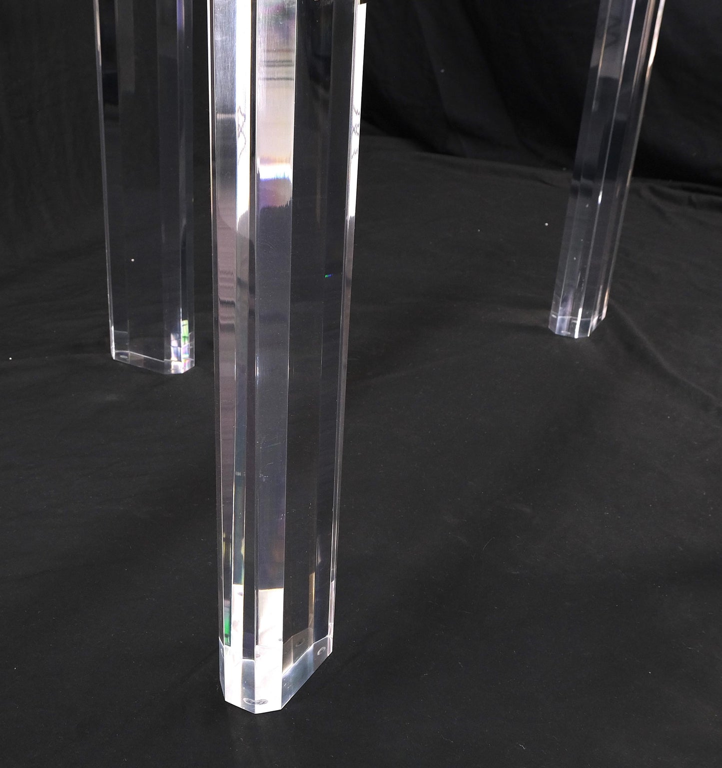 EstablishedLines Glass Top Octagonal Shape Lucite Base Dining Conference Table Mint!