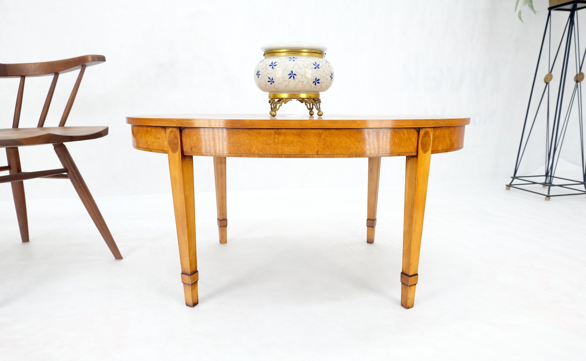 EstablishedLines Oval Light Burl Wood Banded Inlayed Federal Style Center Coffee Table MINT!