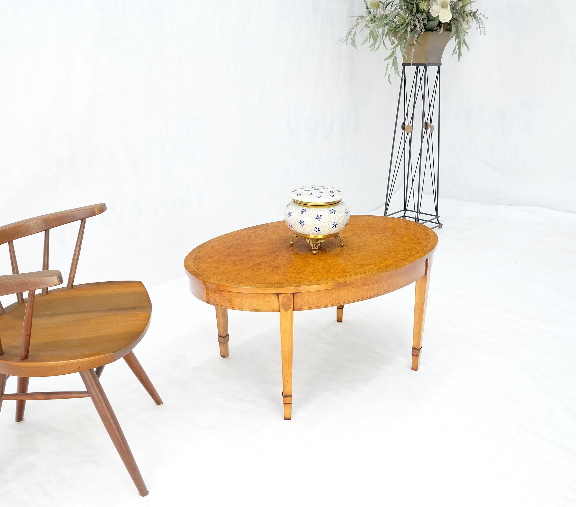 EstablishedLines Oval Light Burl Wood Banded Inlayed Federal Style Center Coffee Table MINT!