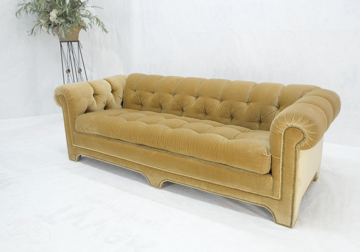 EstablishedLines Mid Century Tufted Chesterfield Gold Mohair Albert Hugo Cloud Shape Sofa MINT!