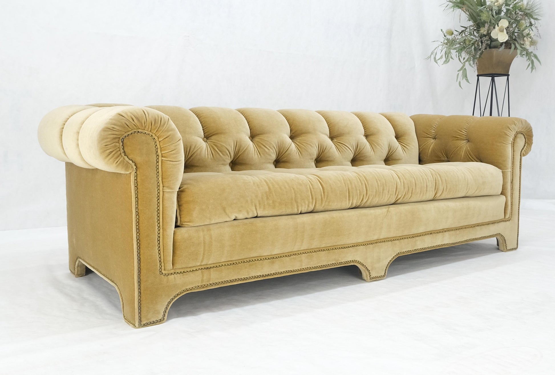 EstablishedLines Mid Century Tufted Chesterfield Gold Mohair Albert Hugo Cloud Shape Sofa MINT!