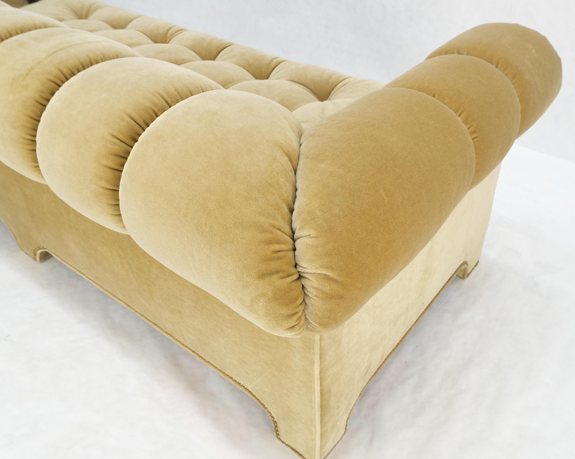EstablishedLines Mid Century Tufted Chesterfield Gold Mohair Albert Hugo Cloud Shape Sofa MINT!