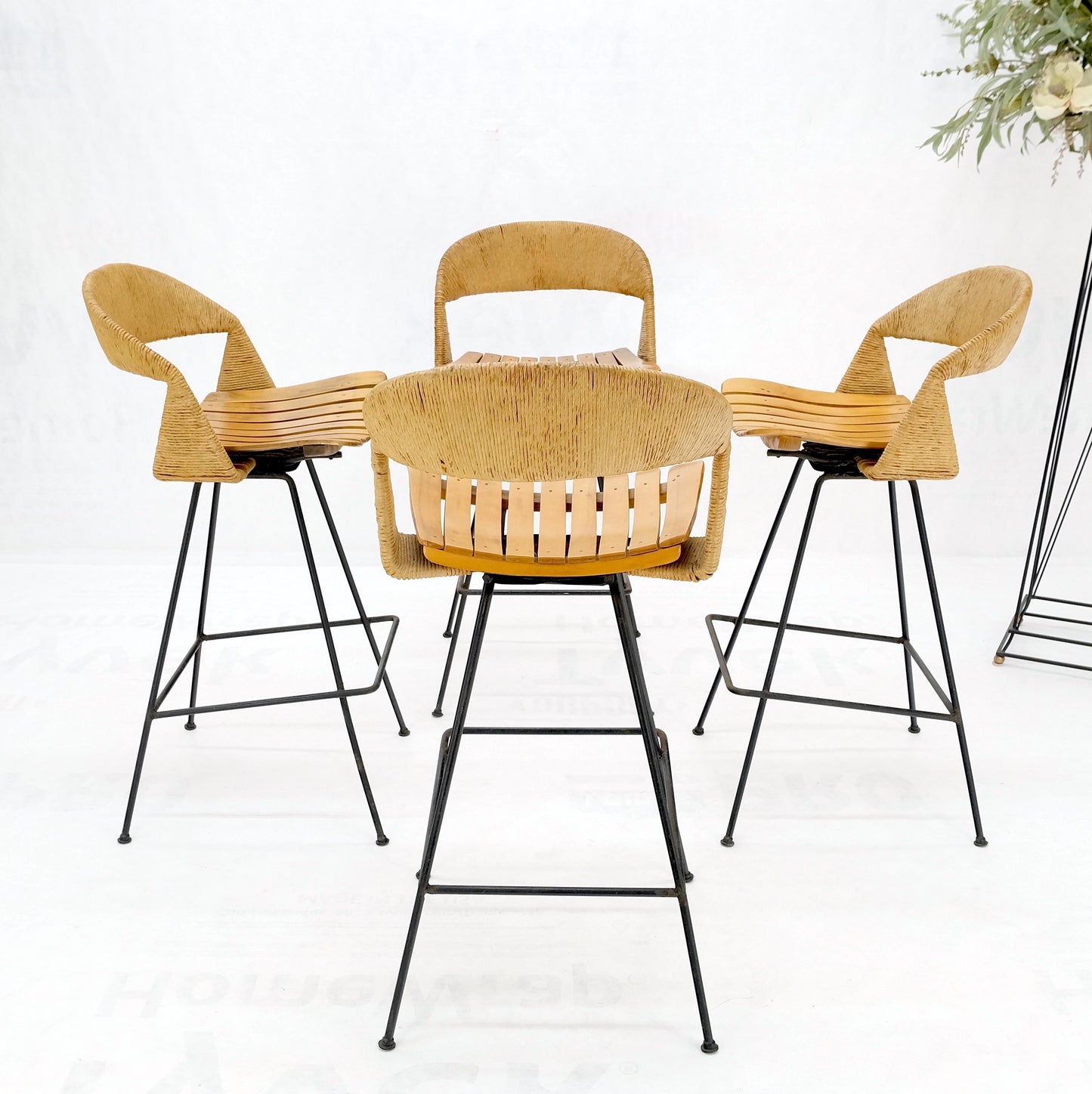 Set of 4 Arthur Umanoff Rush Seat Wire Bases Bar Stools circa 1970s Near Mint!