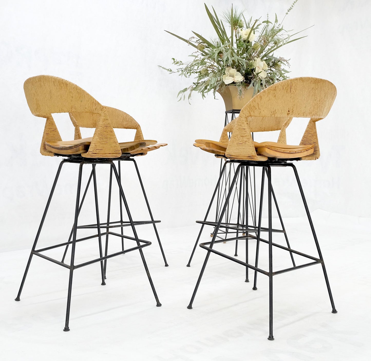 Set of 4 Arthur Umanoff Rush Seat Wire Bases Bar Stools circa 1970s Near Mint!