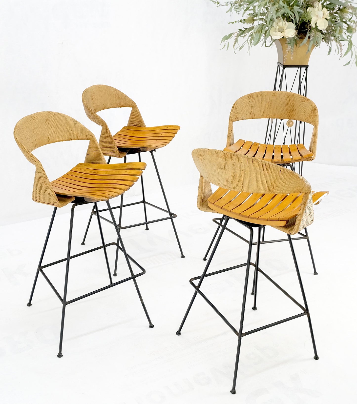 Set of 4 Arthur Umanoff Rush Seat Wire Bases Bar Stools circa 1970s Near Mint!