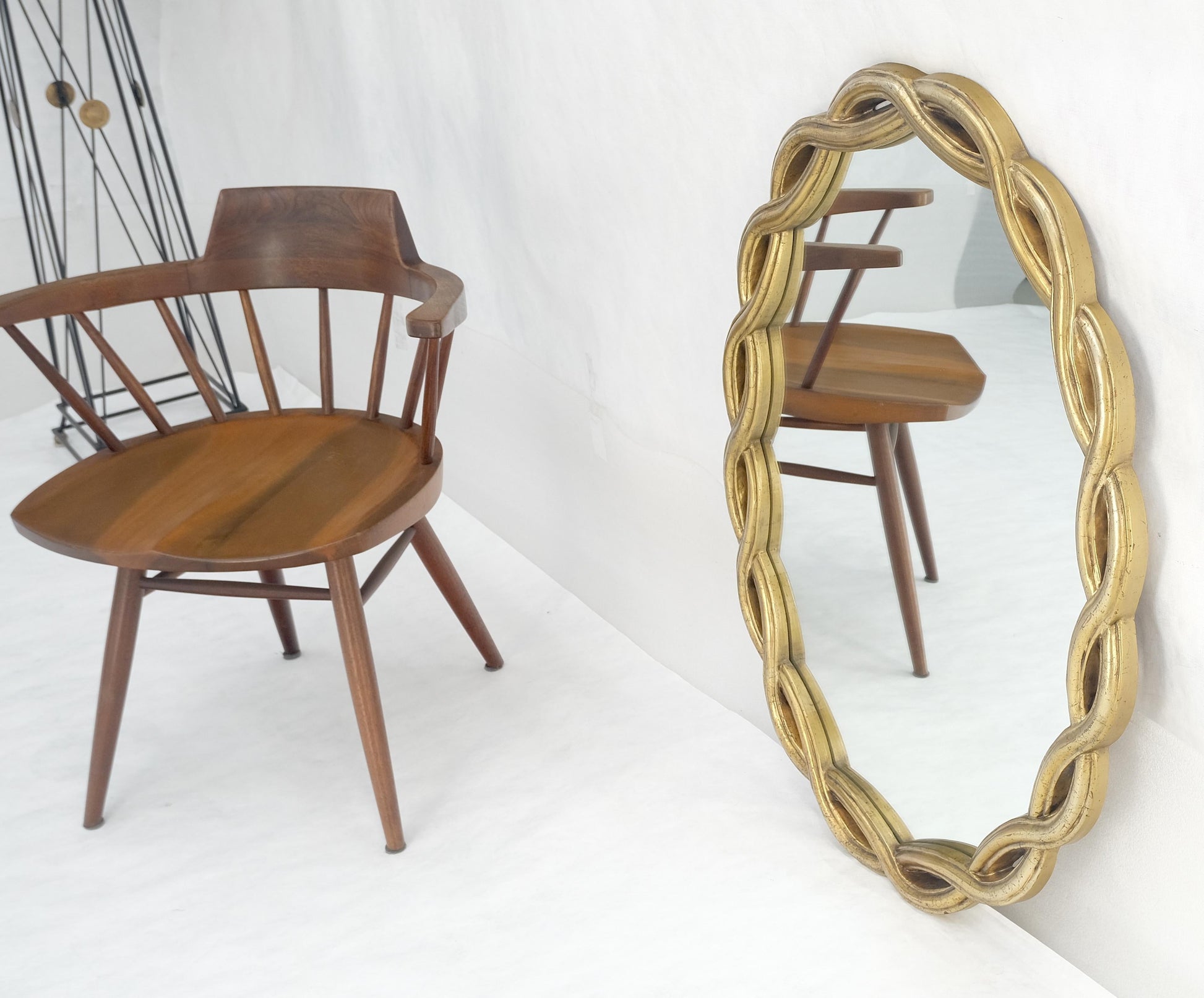 EstablishedLines Oval Gold Leaf Gilt Pie Crust Style Frame Wall Mirror Mid Century Modern MINT