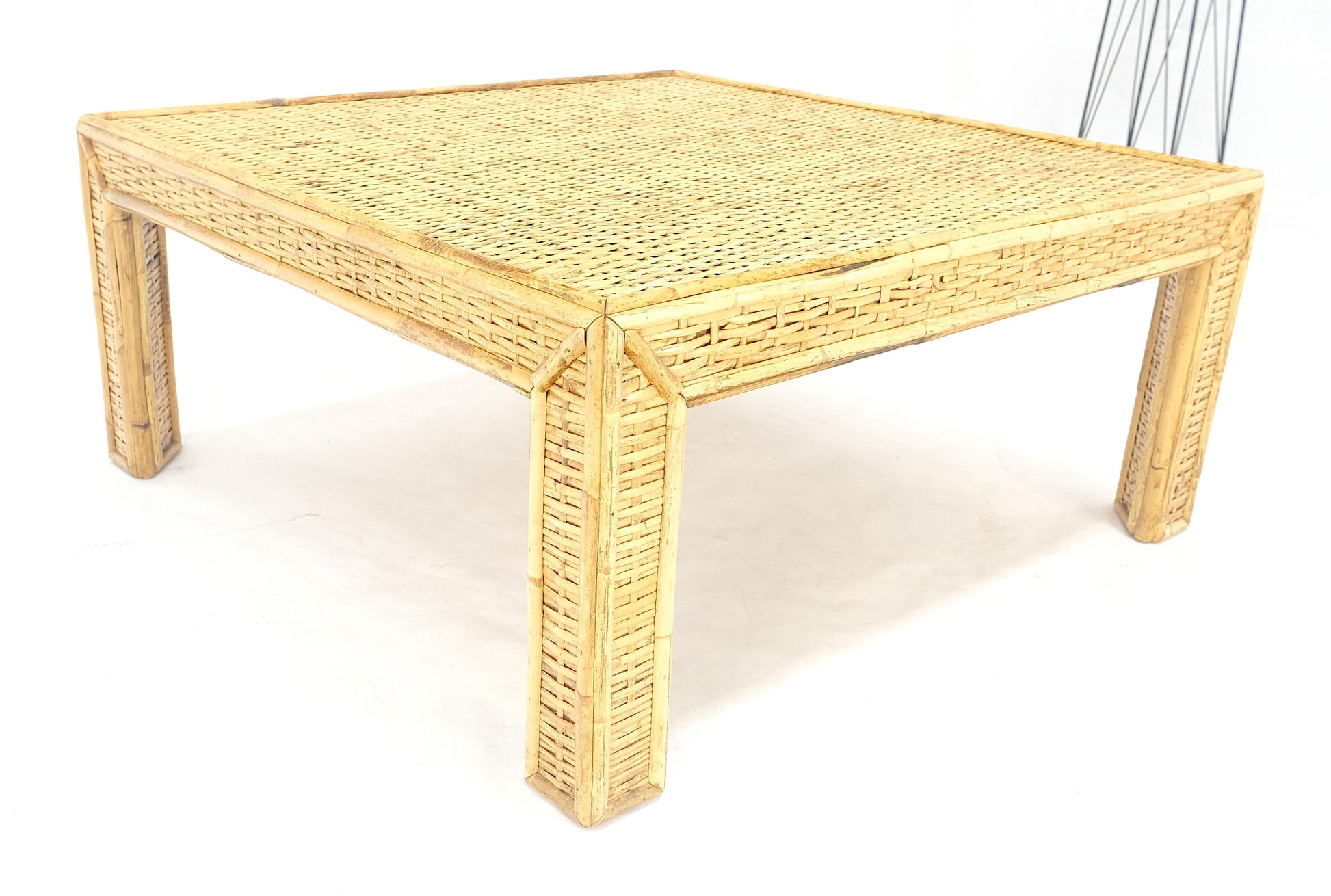 EstablishedLines Square Bamboo Rattan Mid Century Modern Parsons Style Coffee Center Table MINT