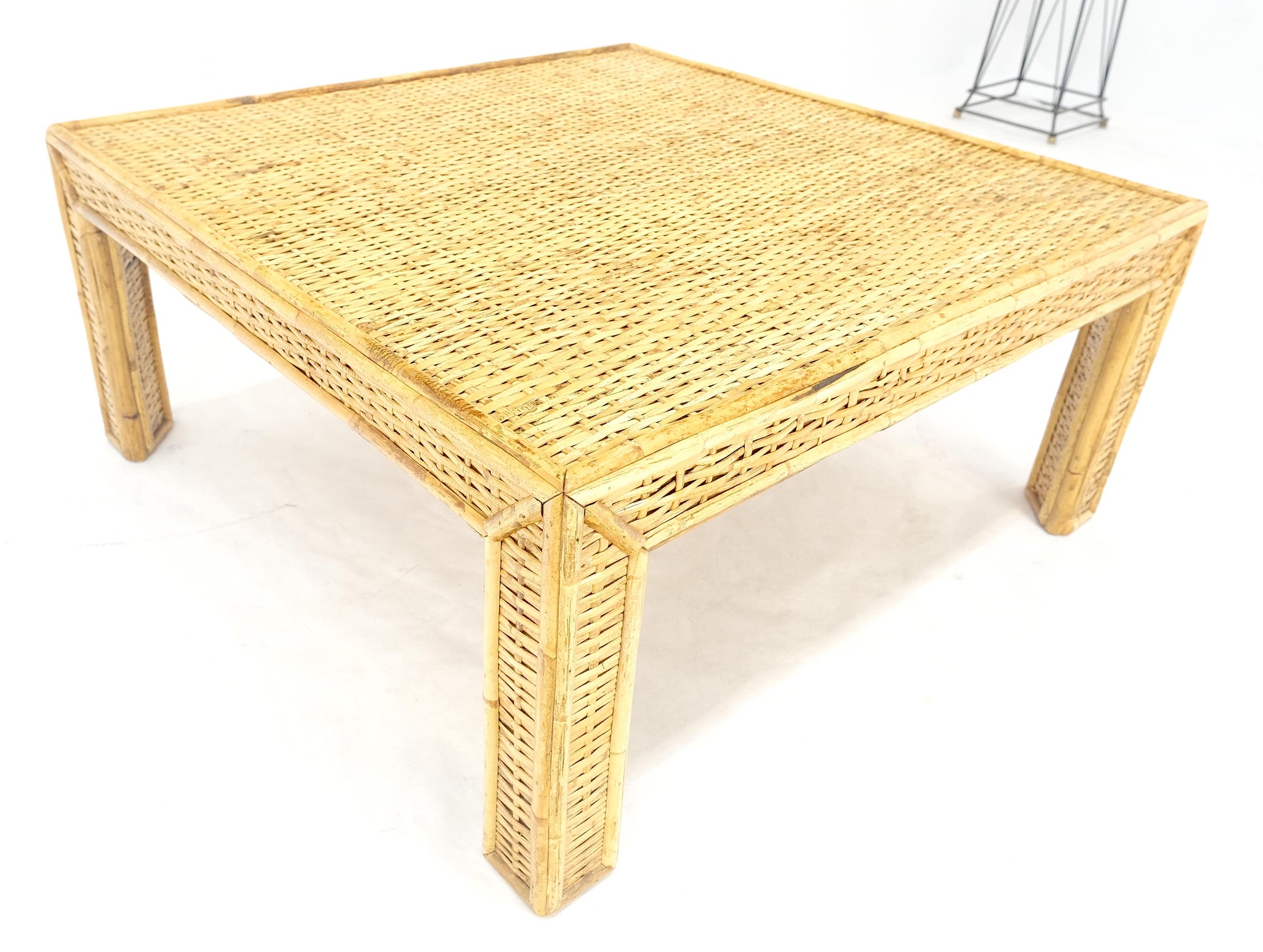EstablishedLines Square Bamboo Rattan Mid Century Modern Parsons Style Coffee Center Table MINT