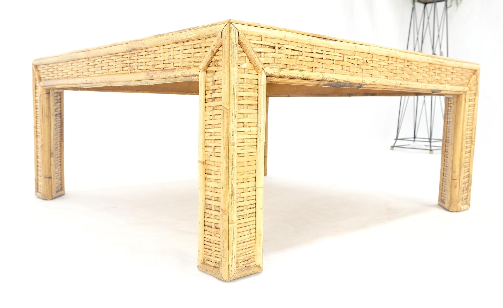 EstablishedLines Square Bamboo Rattan Mid Century Modern Parsons Style Coffee Center Table MINT