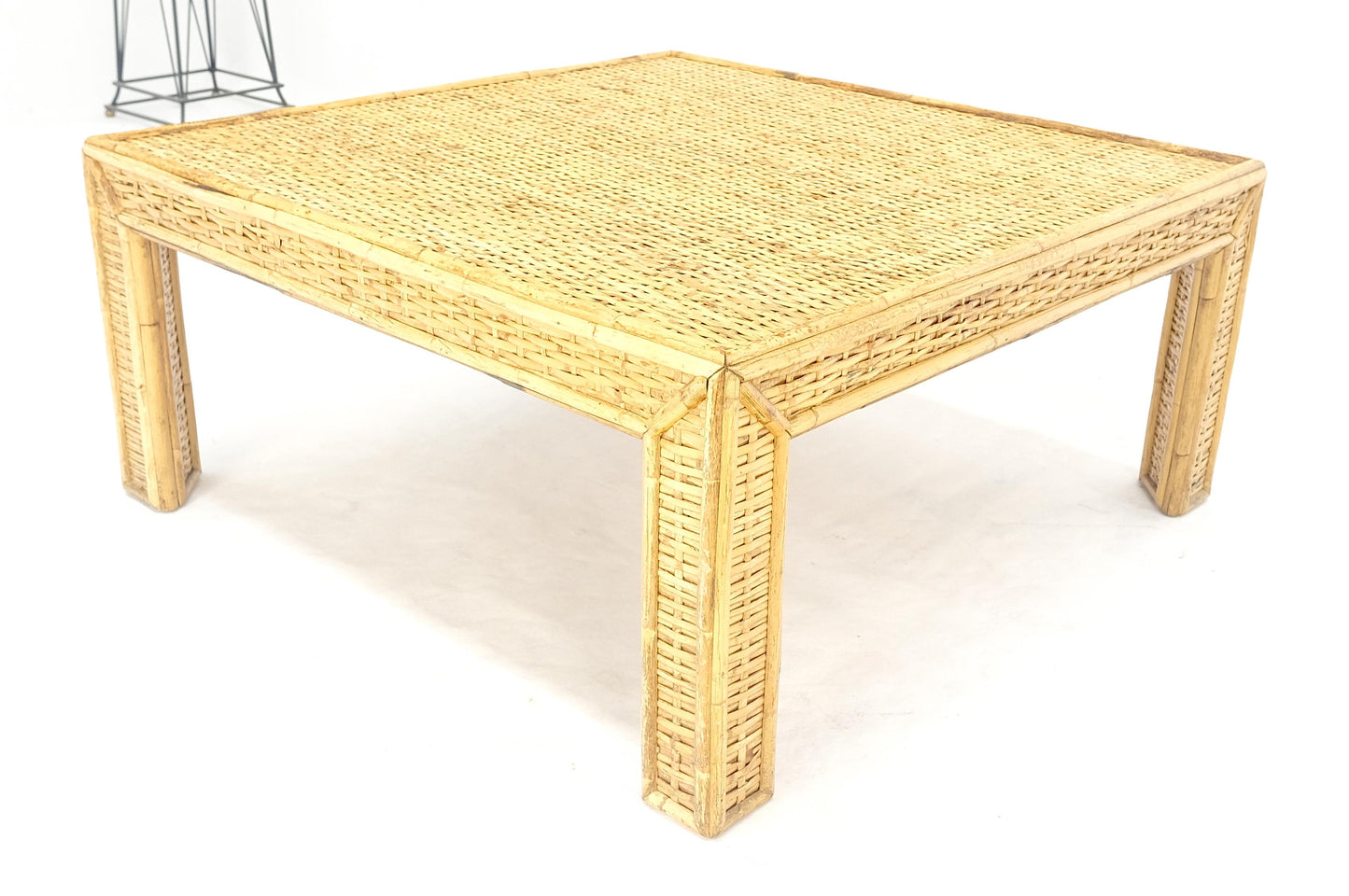 EstablishedLines Square Bamboo Rattan Mid Century Modern Parsons Style Coffee Center Table MINT