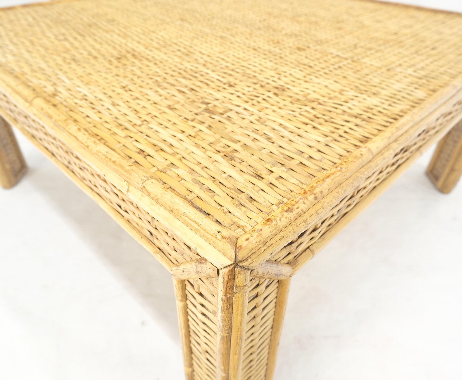 EstablishedLines Square Bamboo Rattan Mid Century Modern Parsons Style Coffee Center Table MINT