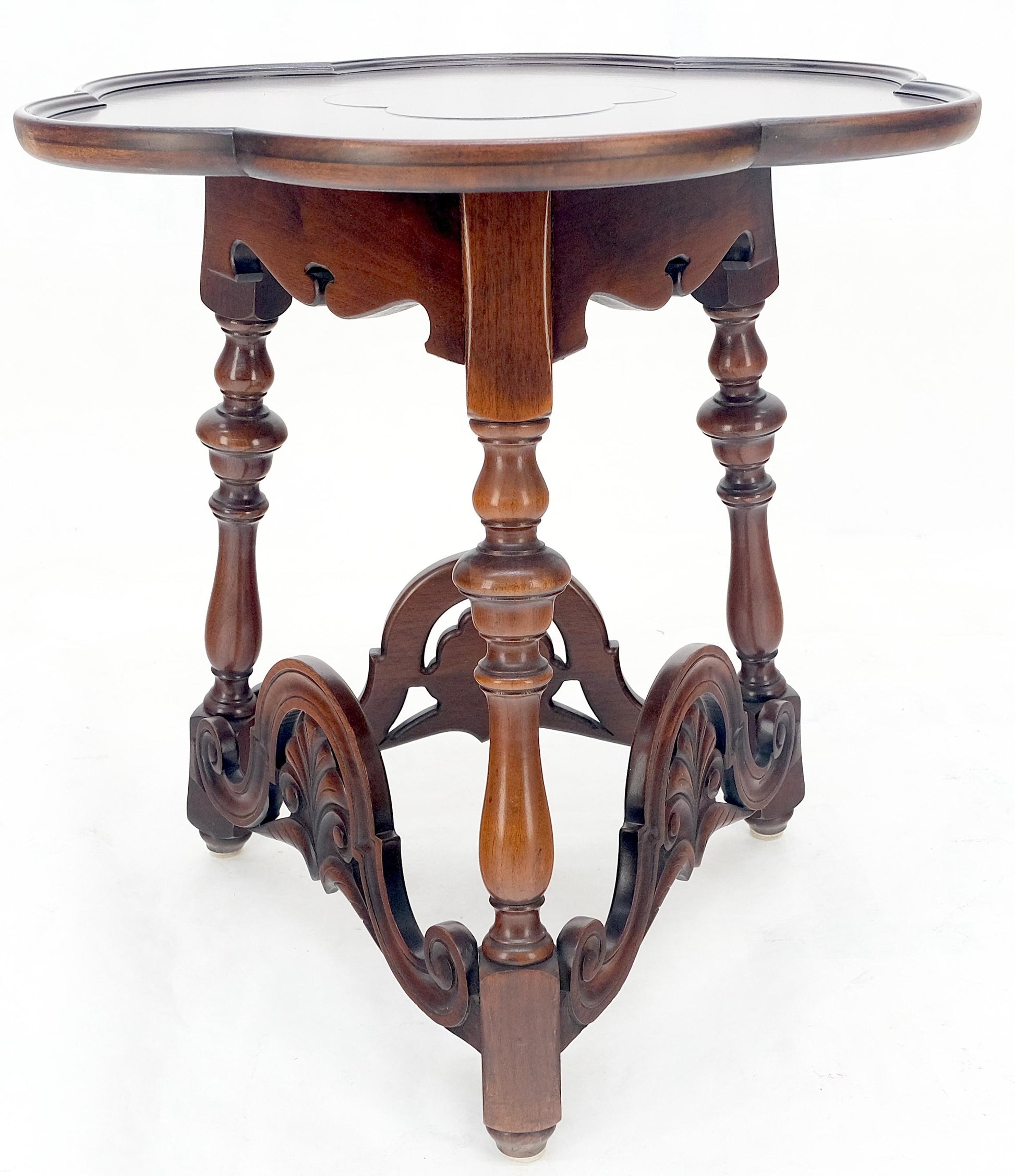 EstablishedLines Clover Shape Top Carved Triangle Base Side Lamp End Center Occasional Table MINT