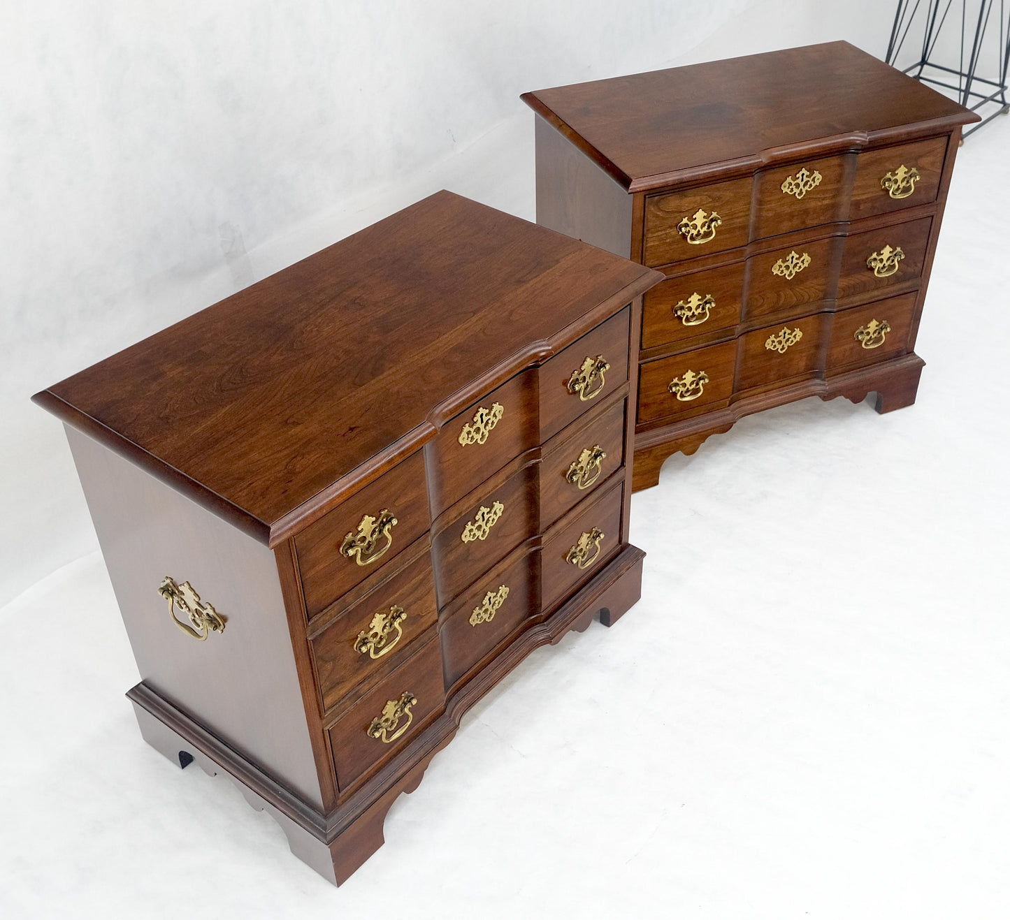 EstablishedLines Pair of Solid Cherry 3 Drawers Block Front Nightstands End Tables Stands MIINT