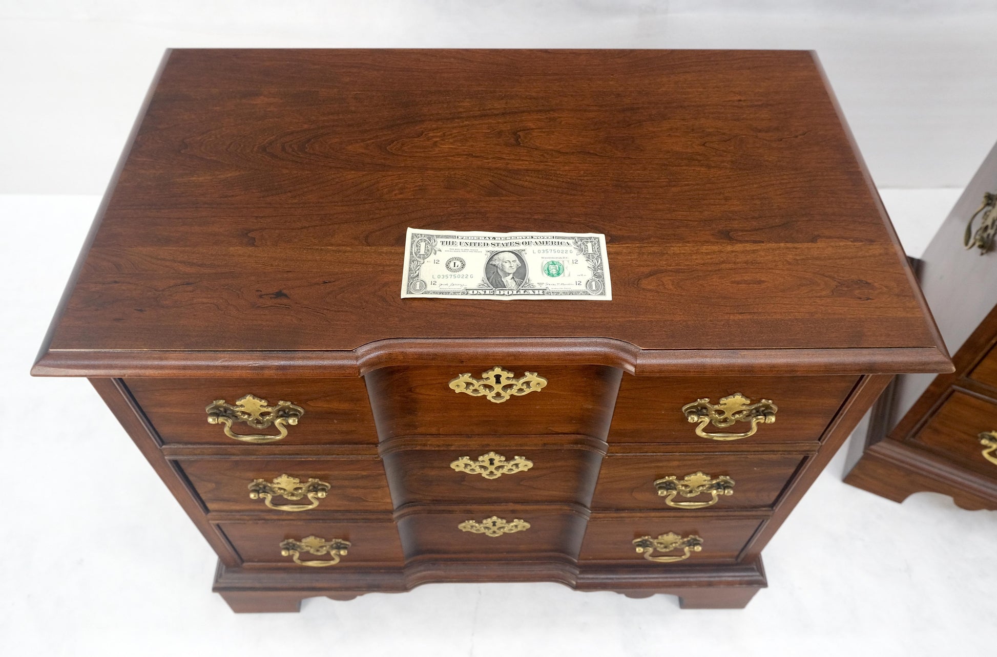 EstablishedLines Pair of Solid Cherry 3 Drawers Block Front Nightstands End Tables Stands MIINT