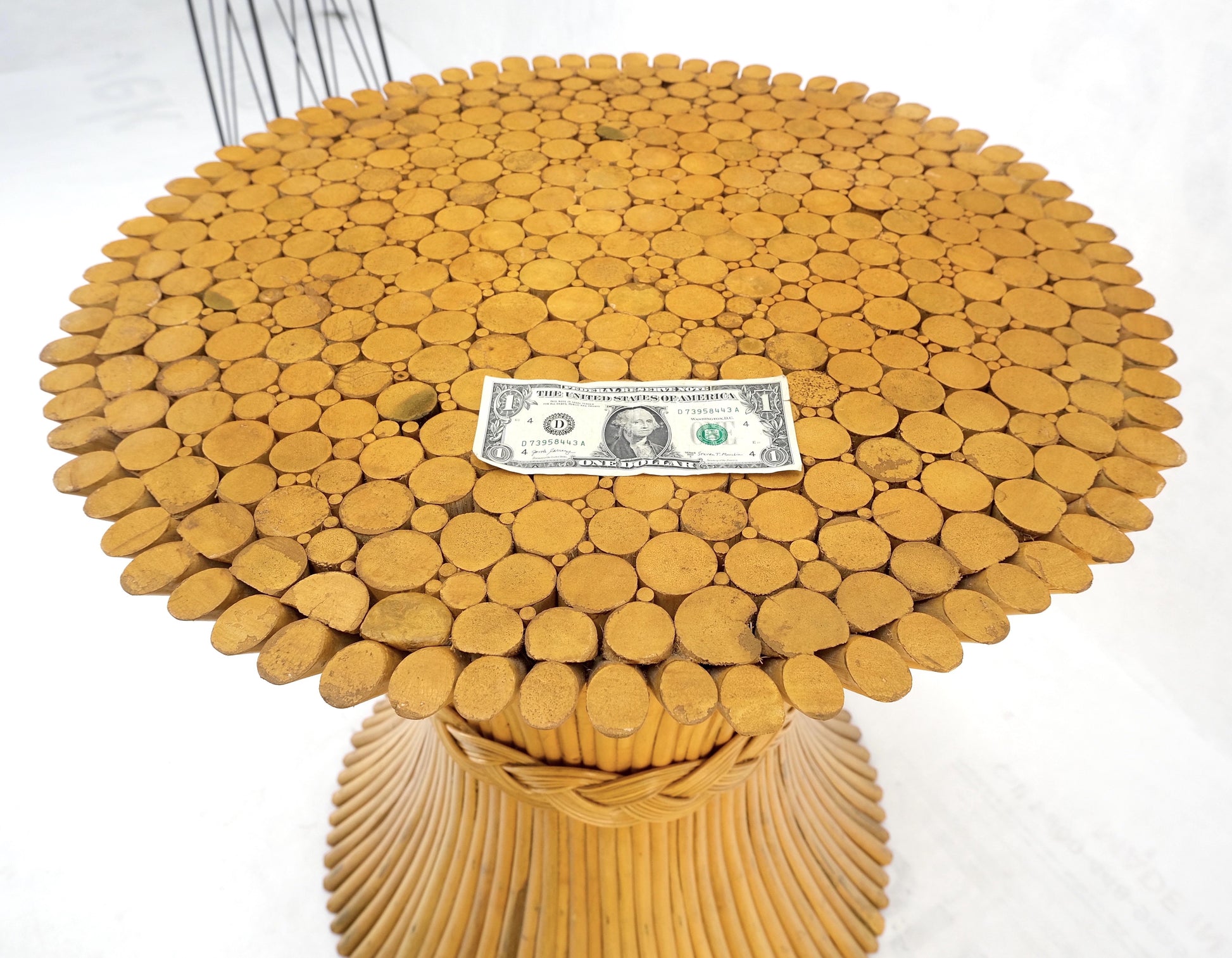 EstablishedLines Sheath of "Wheat" Style Round Base for Round Glass Dining Conference Table