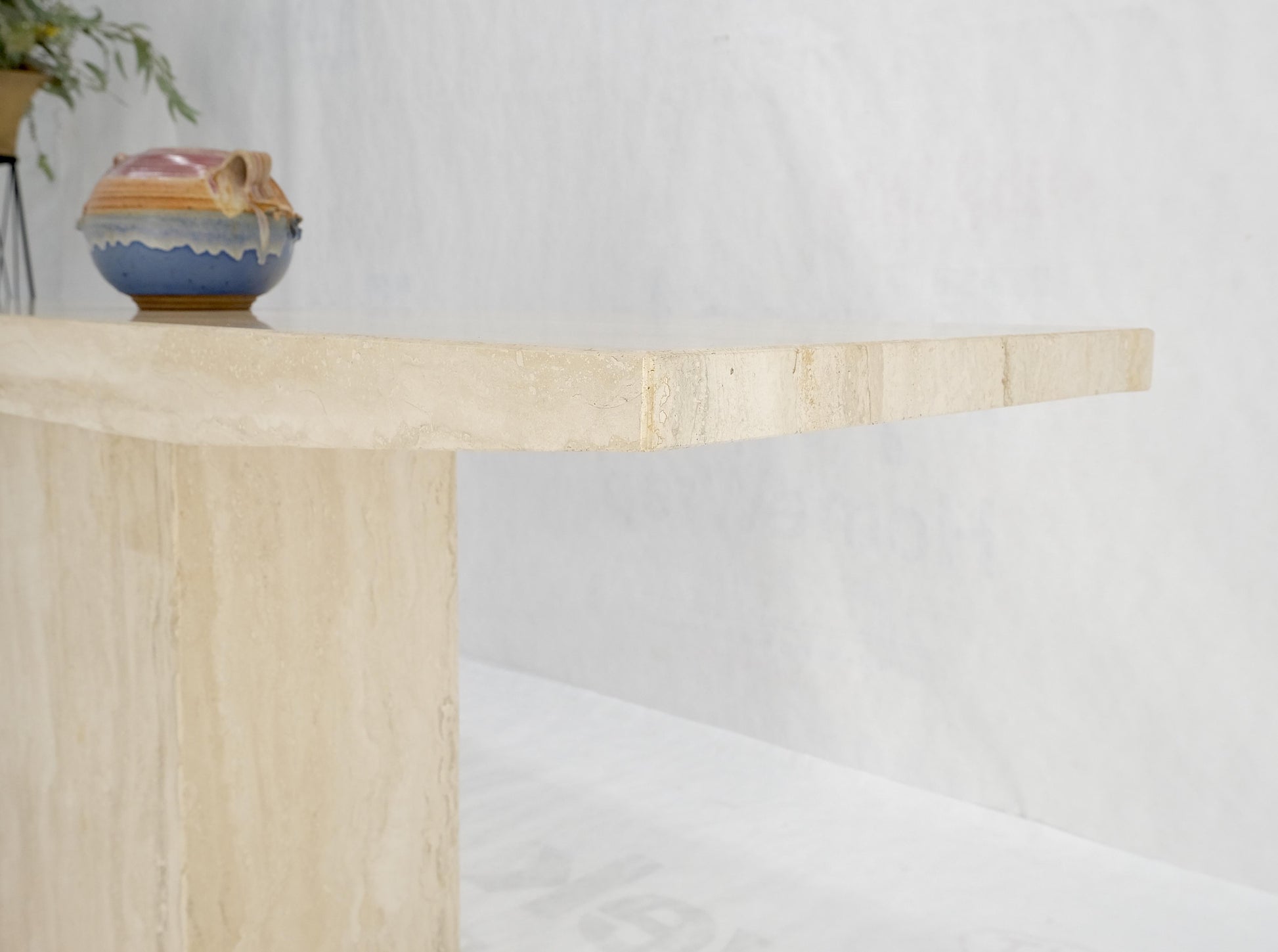 EstablishedLines Made in Italy Single Pedestal Base Travertine 6 Foot Console Sofa Table MINT!