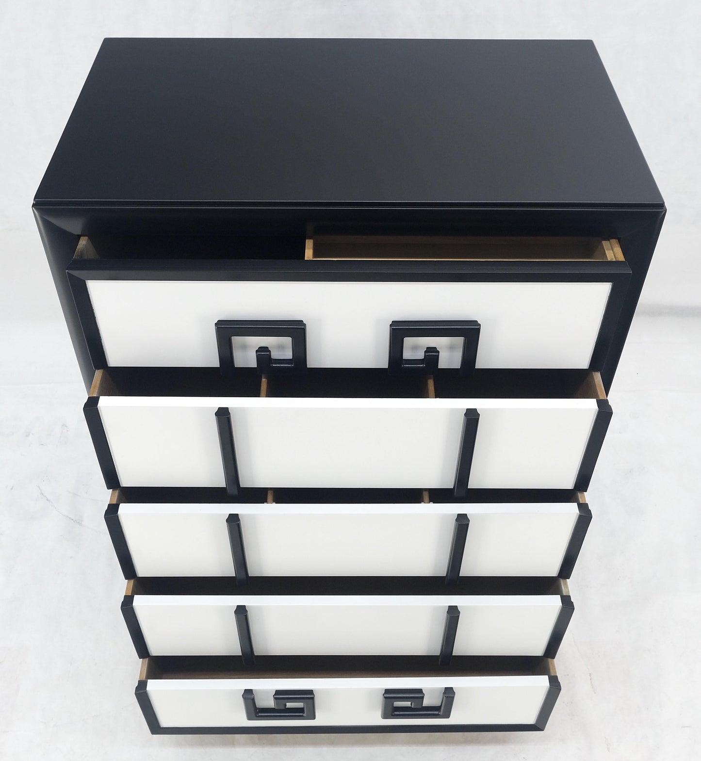 EstablishedLines Kittinger Black & White Lacquer Mandarin Chest of 5 Drawers Dresser MINT!