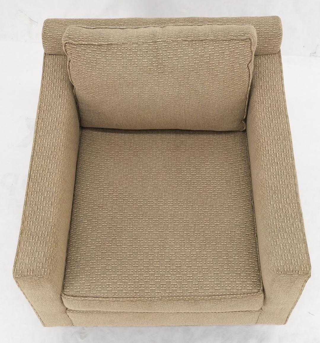 EstablishedLines Deep Oatmeal Fabric Upholstery Contemporary Lounge Chair on Dowel Legs