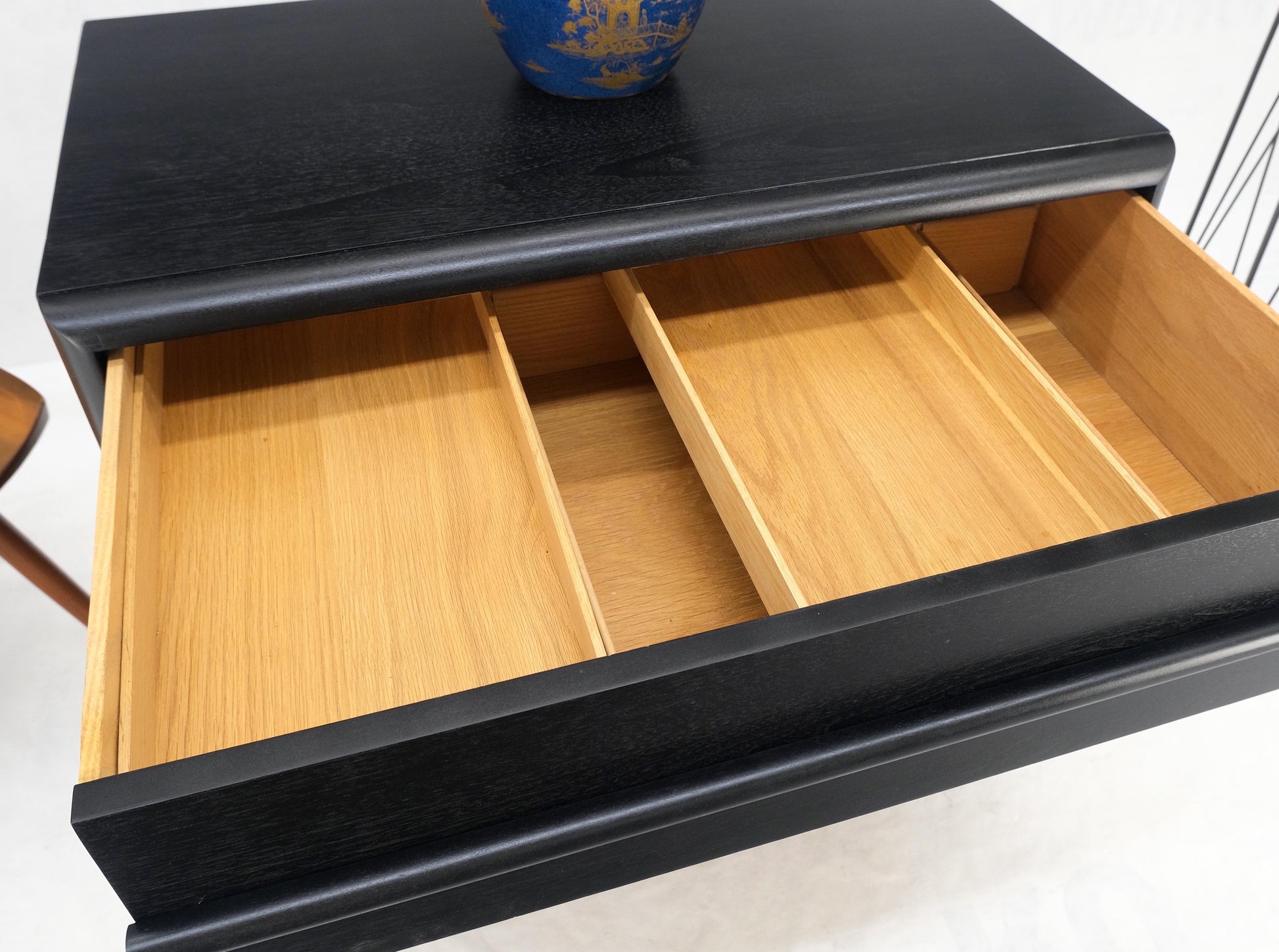 Gibbings Widdicomb Ebonized Black Lacquer 3 Drawers Bachelor Chest Dresser Mint!