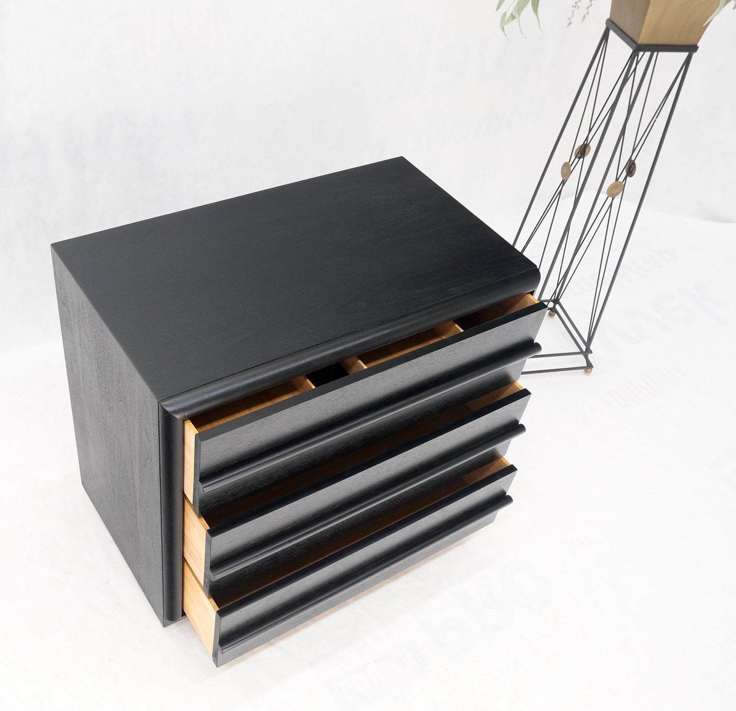 Gibbings Widdicomb Ebonized Black Lacquer 3 Drawers Bachelor Chest Dresser Mint!