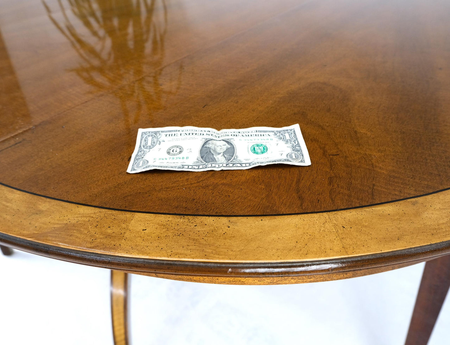 EstablishedLines Charak Lacquered Mahogany Banded Round Dining Table w/ 2 Leaves Inlaid Legs Mint