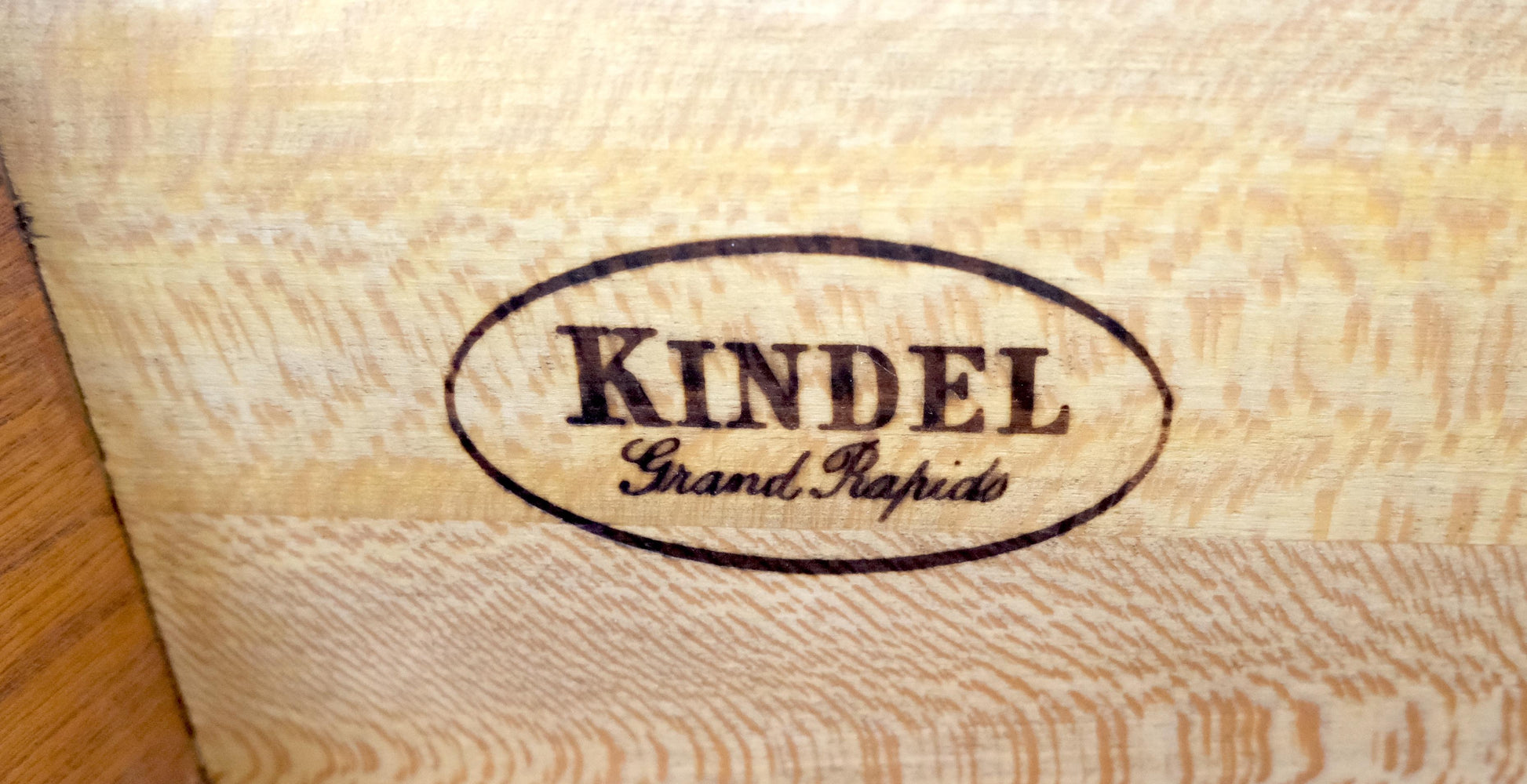 EstablishedLines Kindel Brass Gallery Top 3 Drawers 1 Door Mahogany Federal Style Sideboard MINT