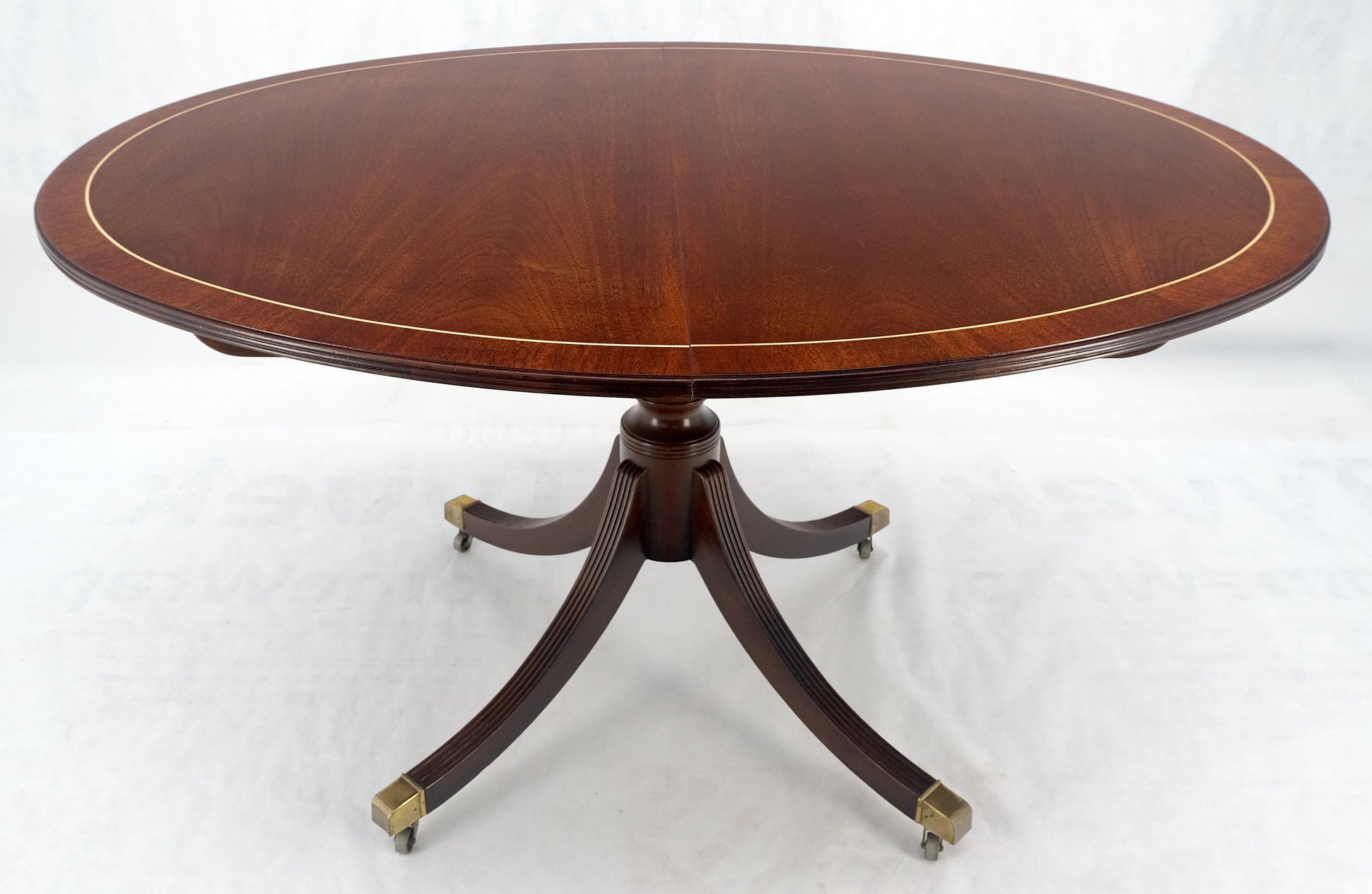 EstablishedLines Baker Banded Oval Round Single Pedestal Mahogany Dining Table 2x20" Leaves MINT!