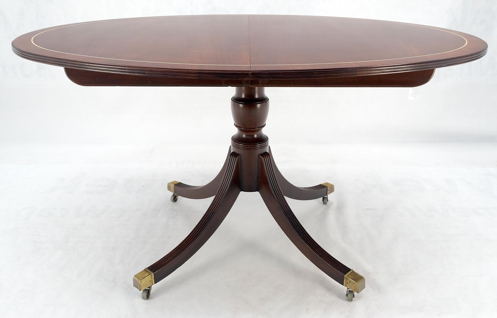 EstablishedLines Baker Banded Oval Round Single Pedestal Mahogany Dining Table 2x20" Leaves MINT!