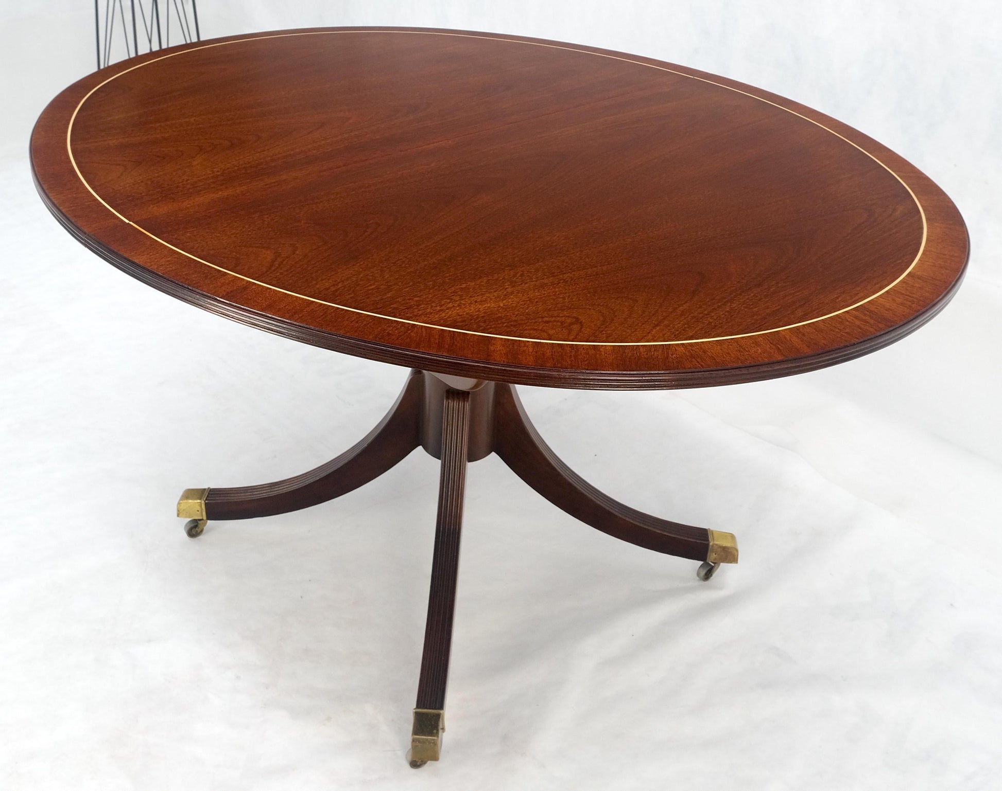 EstablishedLines Baker Banded Oval Round Single Pedestal Mahogany Dining Table 2x20" Leaves MINT!