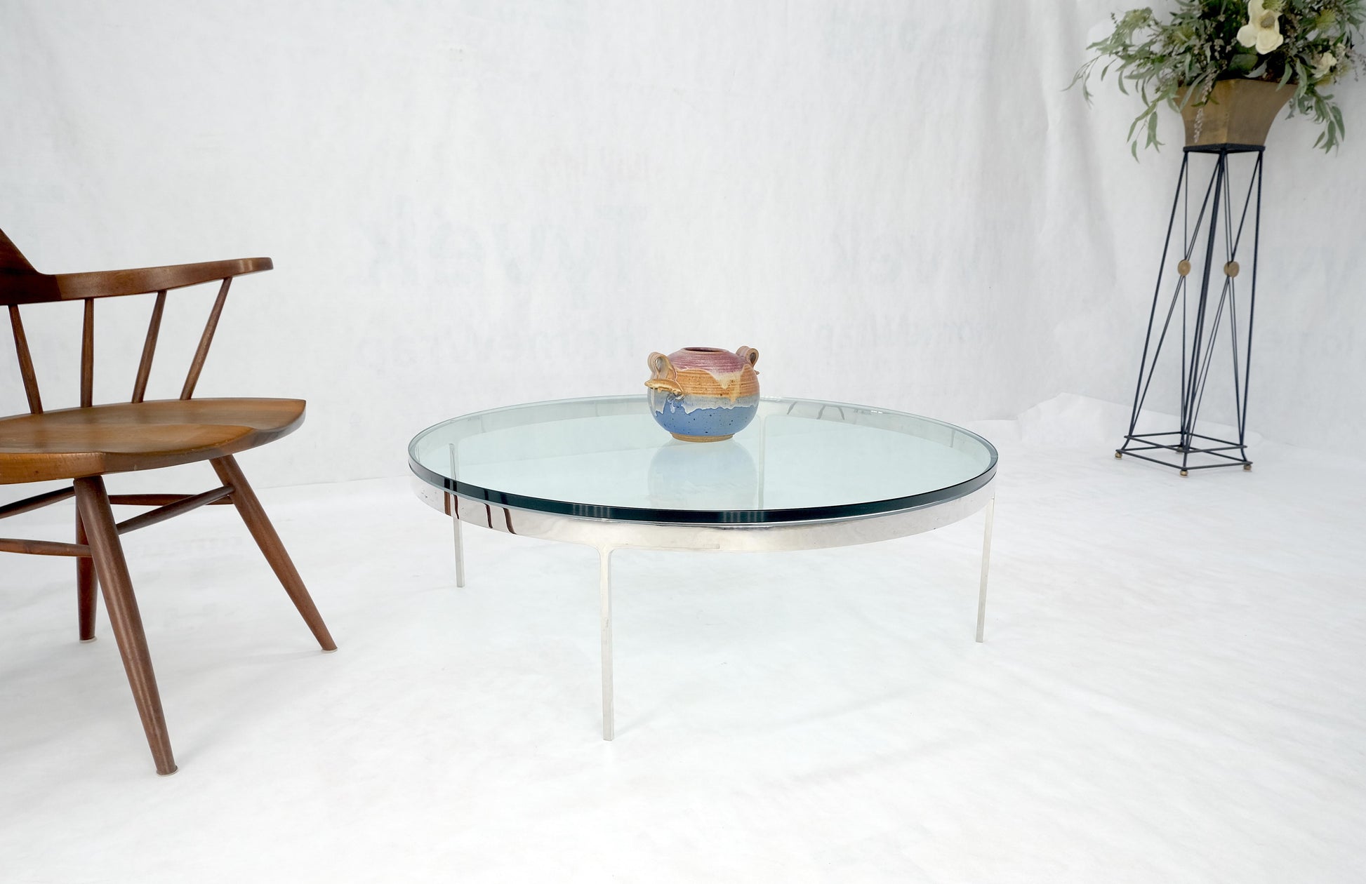 EstablishedLines Bauhaus 3/4" Thick Glass Top Round Stainless Steel Base Coffee Center Table MINT