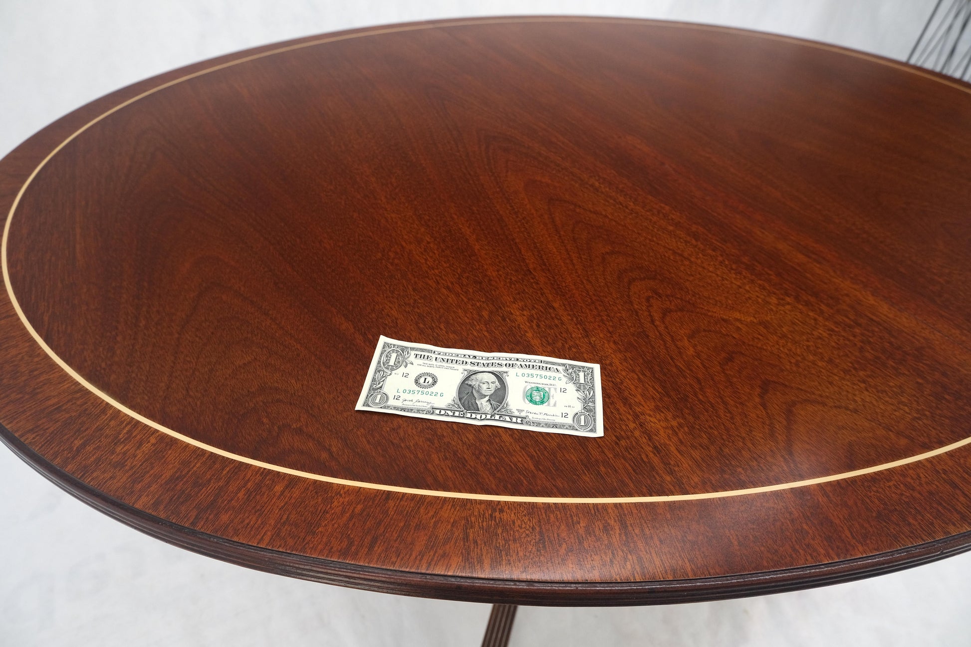 EstablishedLines Baker Banded Oval Round Single Pedestal Mahogany Dining Table 2x20" Leaves MINT!