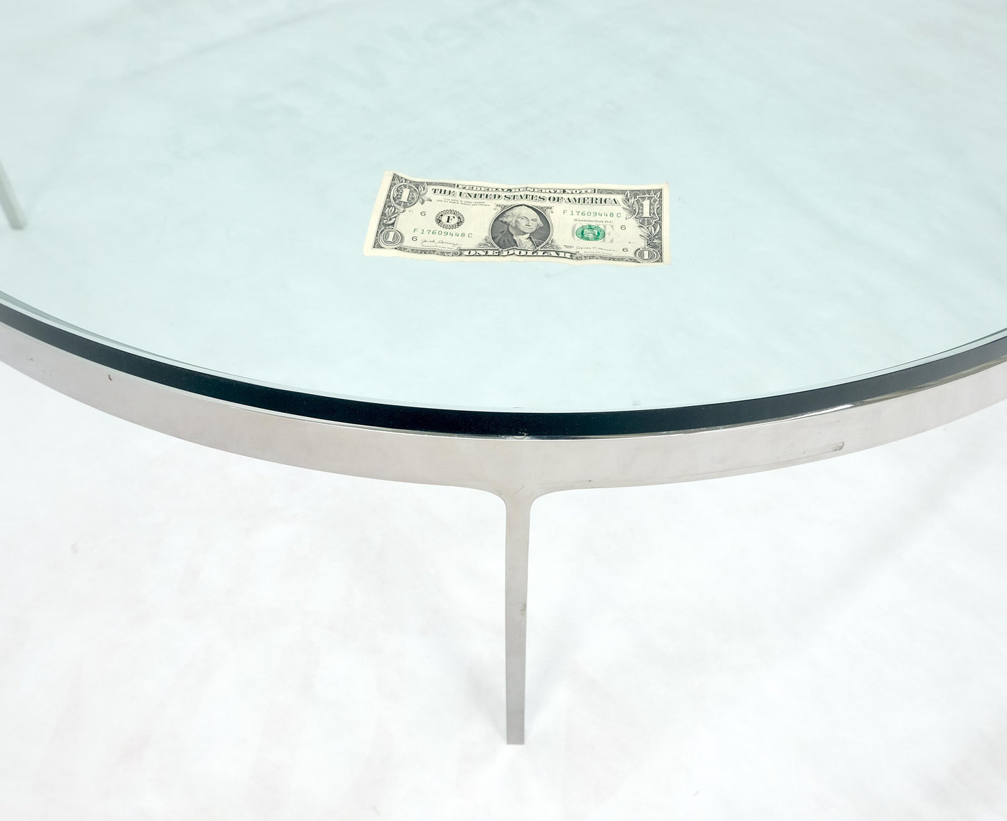 EstablishedLines Bauhaus 3/4" Thick Glass Top Round Stainless Steel Base Coffee Center Table MINT