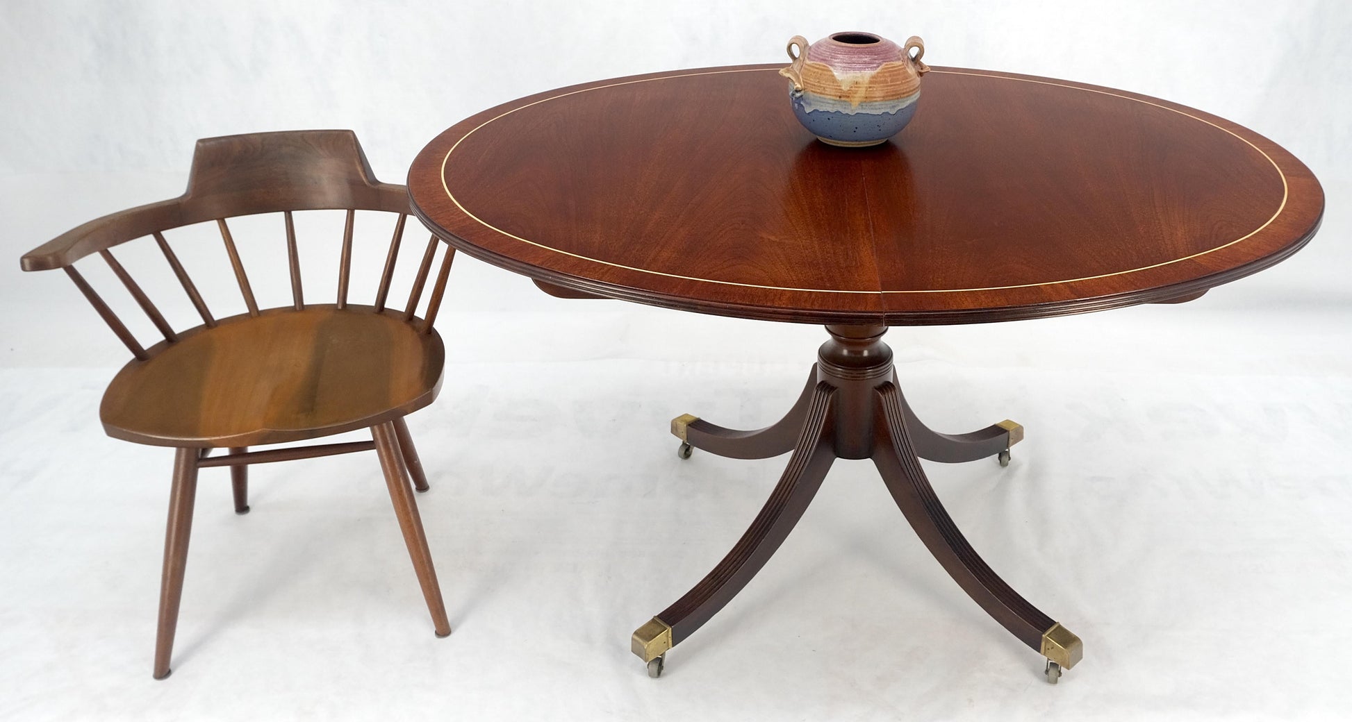 EstablishedLines Baker Banded Oval Round Single Pedestal Mahogany Dining Table 2x20" Leaves MINT!
