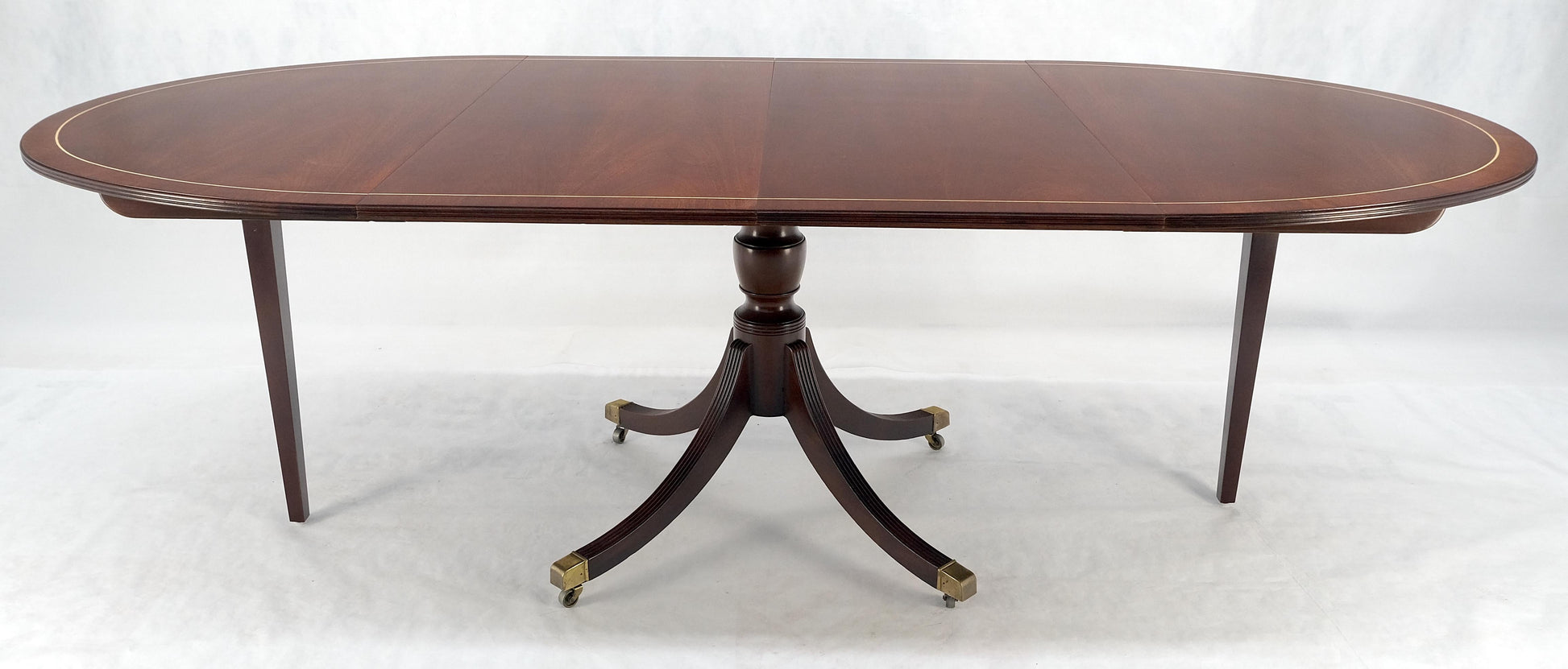 EstablishedLines Baker Banded Oval Round Single Pedestal Mahogany Dining Table 2x20" Leaves MINT!