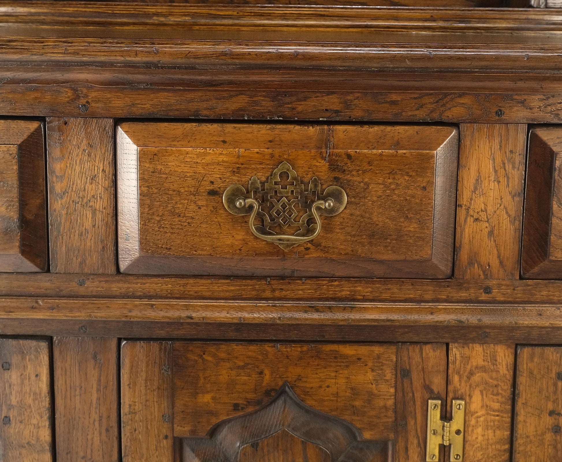EstablishedLines Dovetailed Drawer Quality Farmhouse Welsh Oak Cupboard Breakfront Sideboard MINT