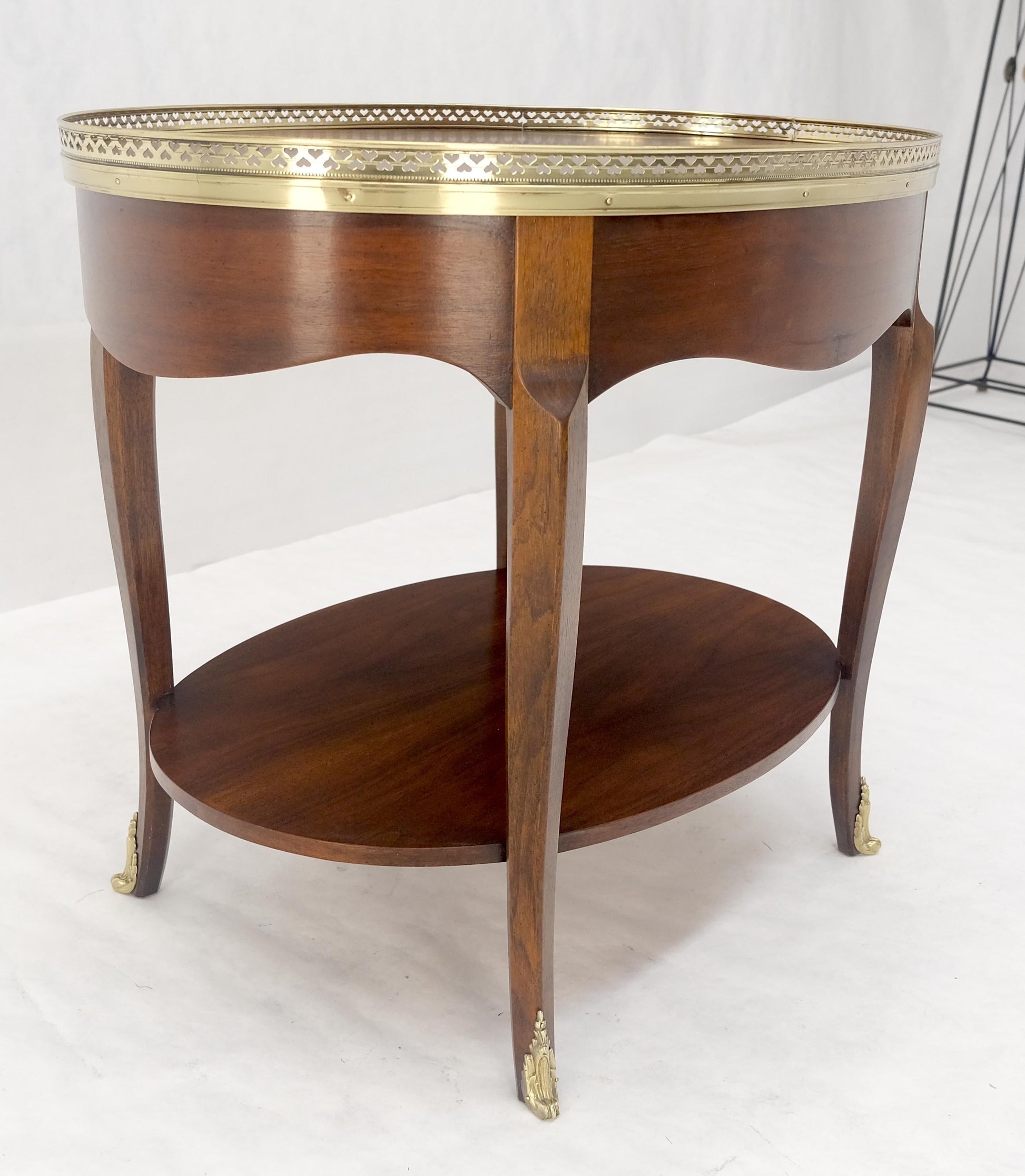 EstablishedLines Baker Brass Gallery & Feet Oval Top Two Tier Side End Lamp Table Stand MINT
